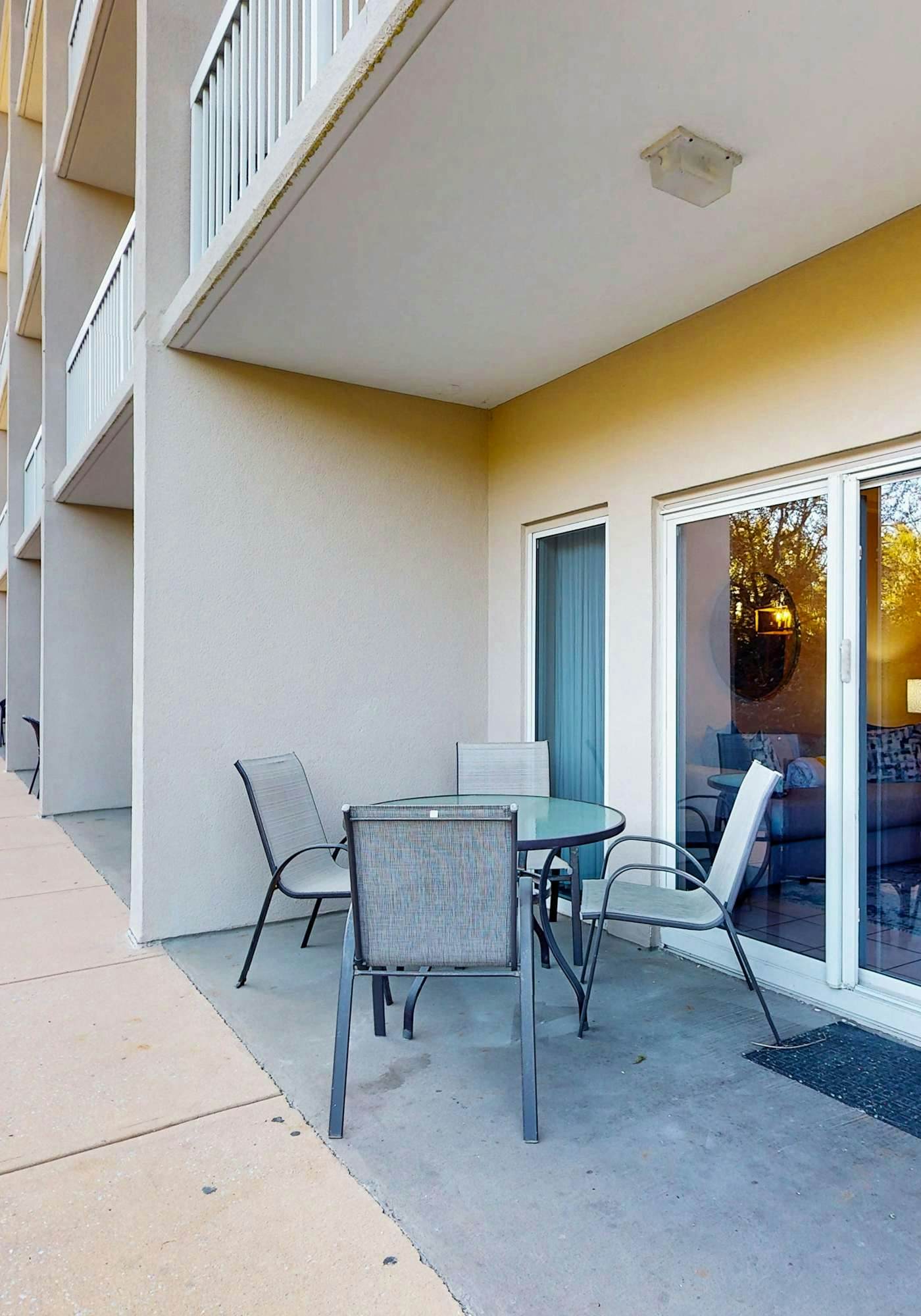 Exclusive 2BR, steps to beach access