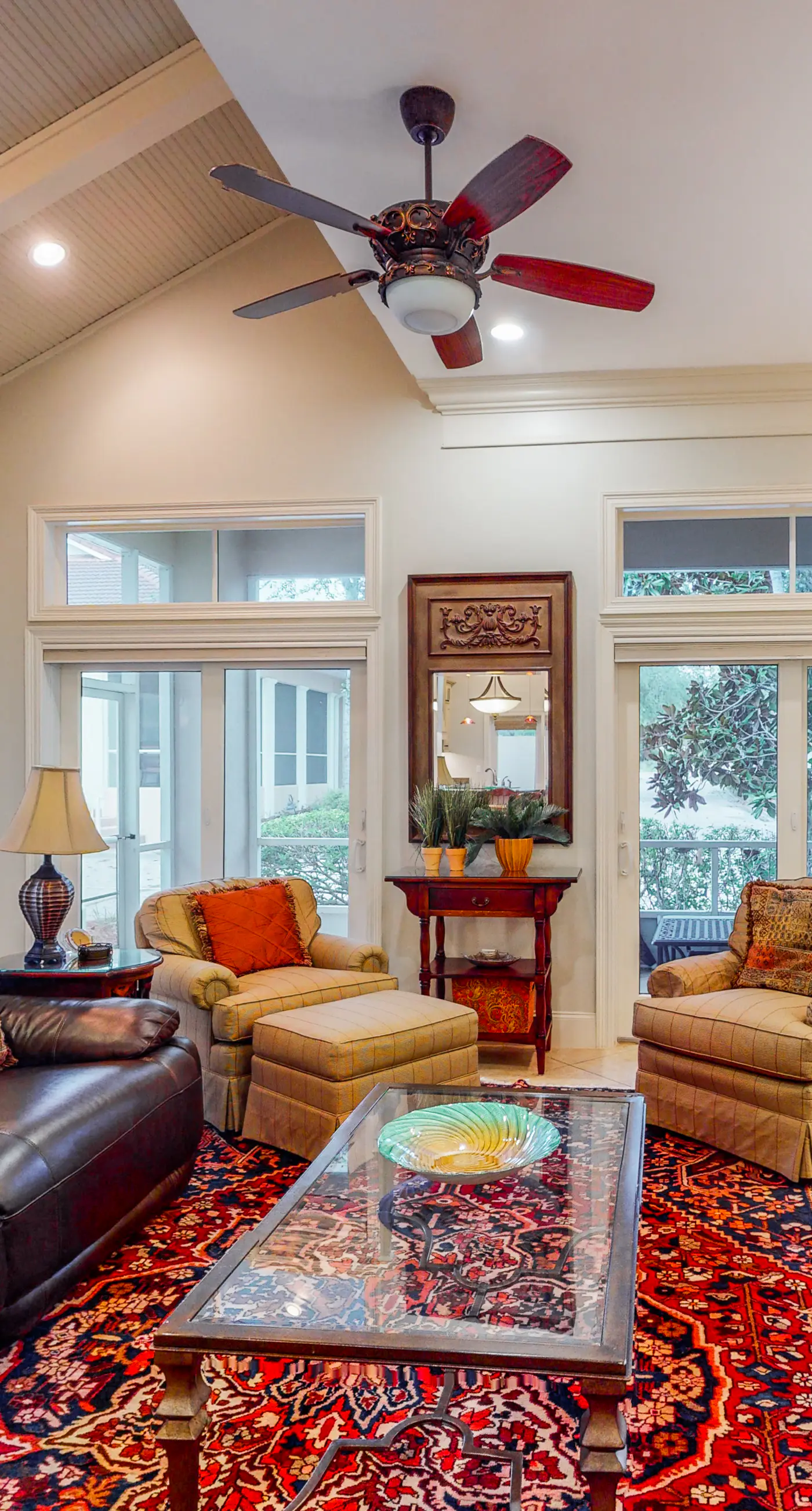 3BR villa, steps to beach + Captiva pool