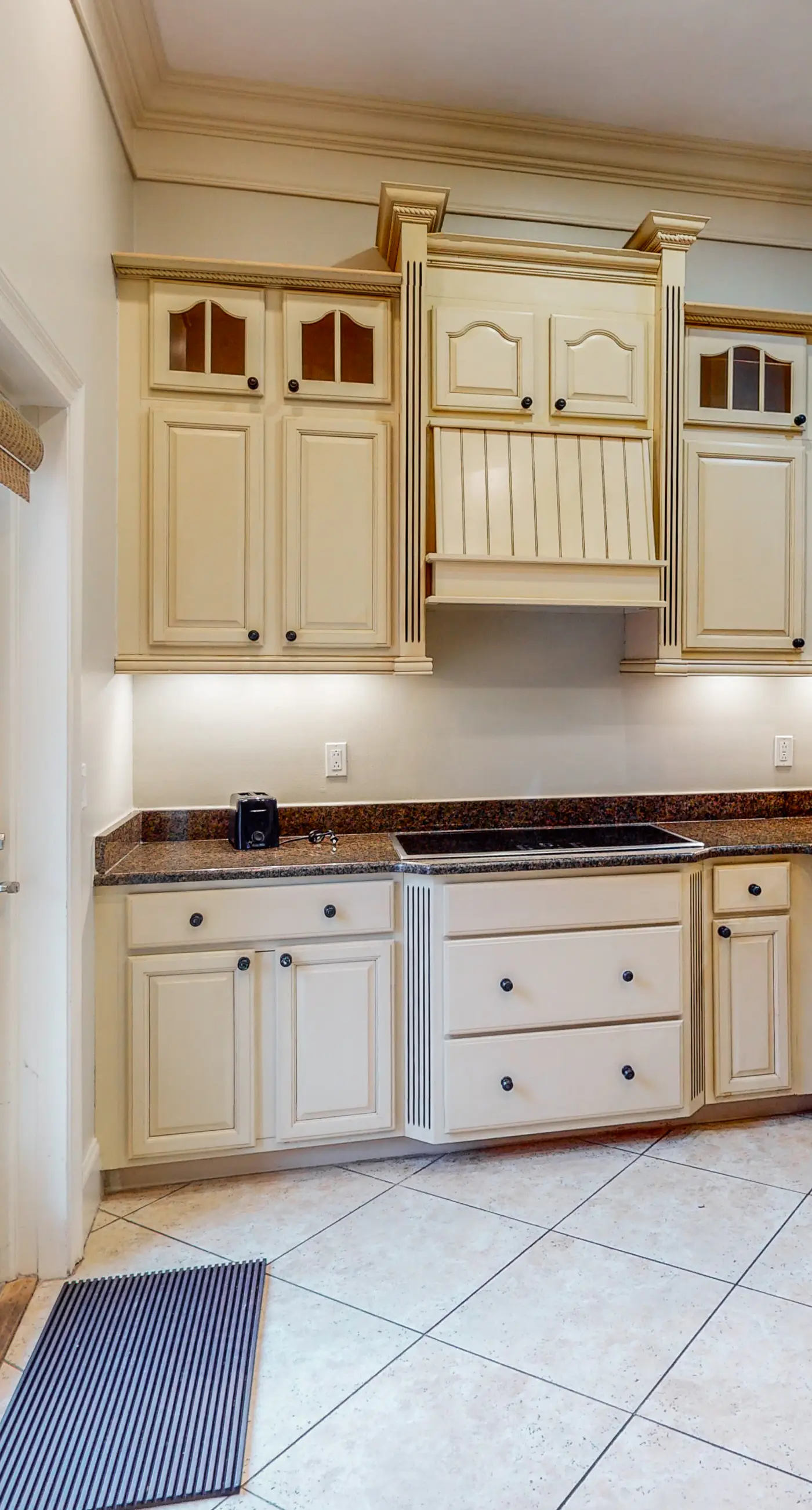 3BR villa, steps to beach + Captiva pool