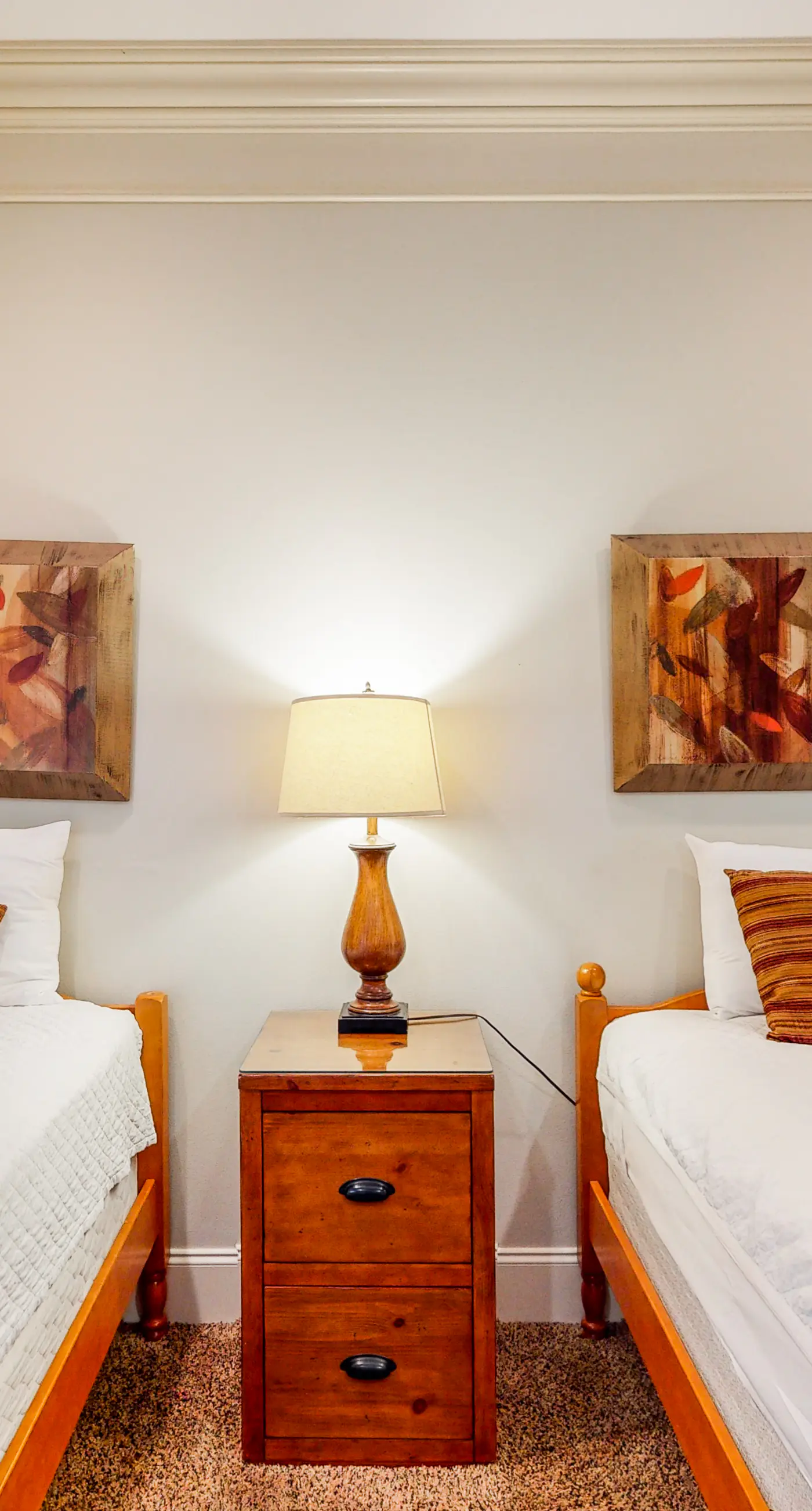3BR villa, steps to beach + Captiva pool