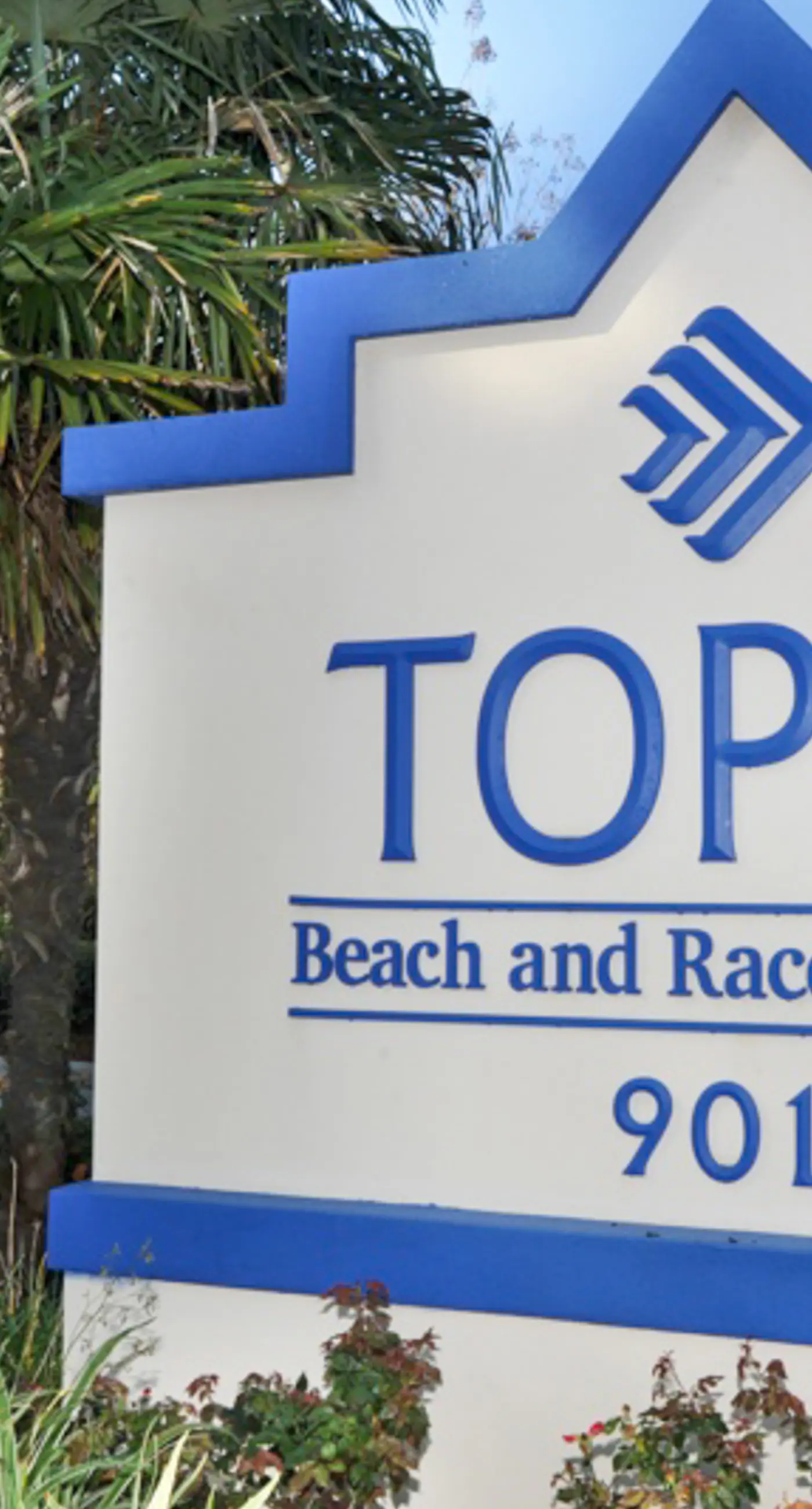 3BR villa, steps to beach + Captiva pool
