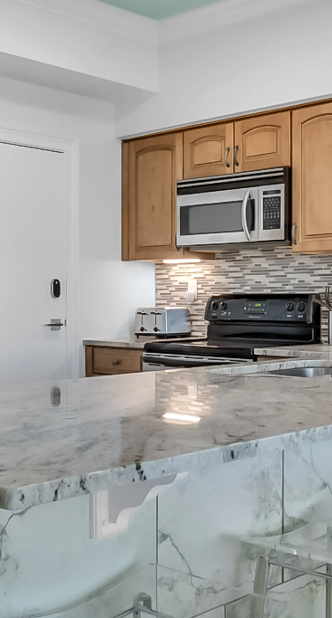 12th-Floor Gulffront Condo with Pool