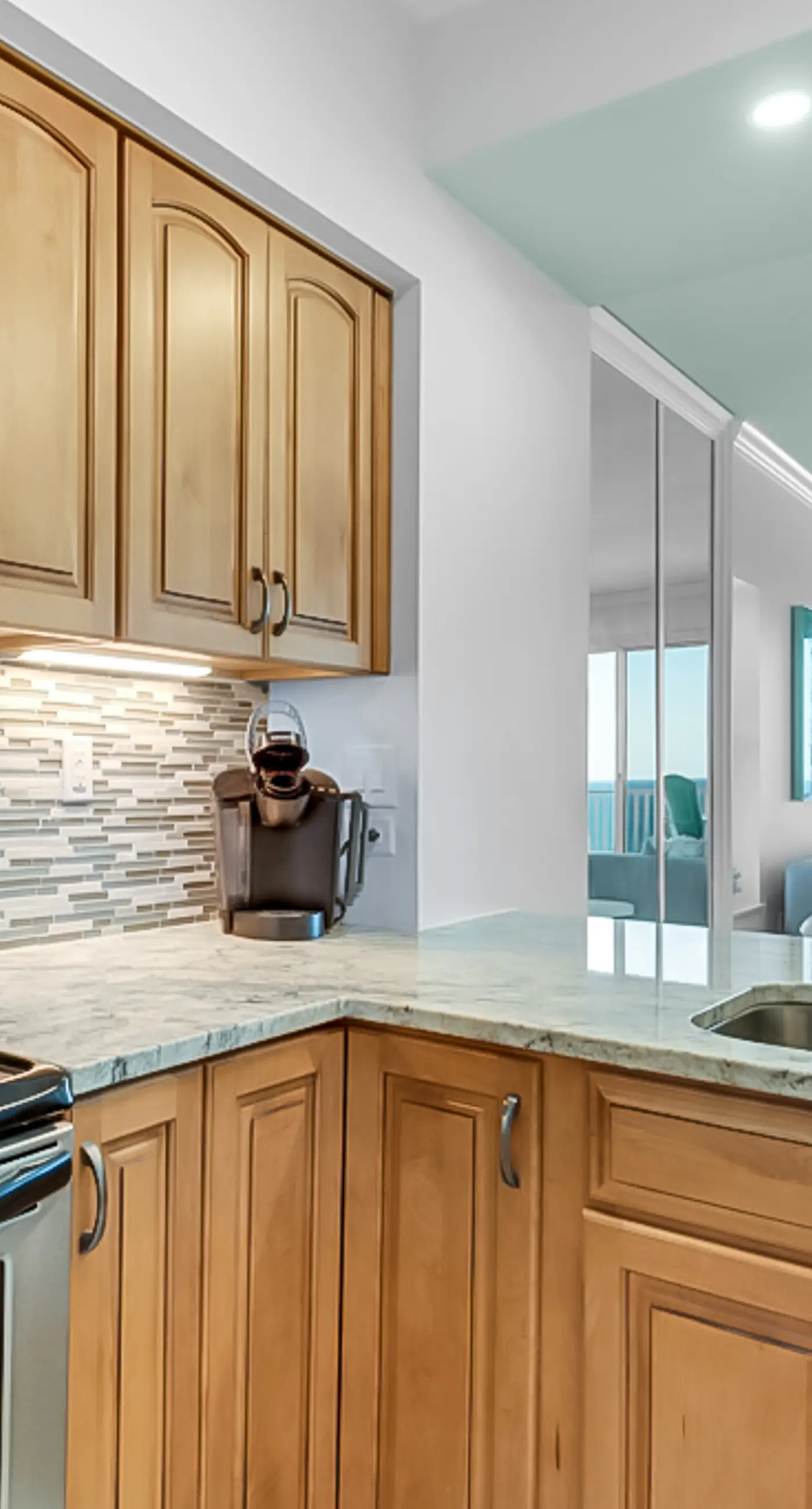 12th-Floor Gulffront Condo with Pool