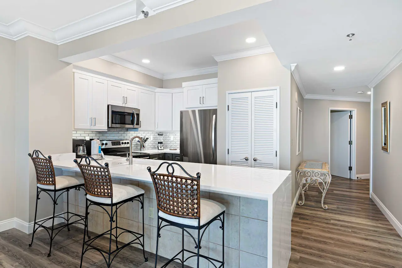 Exclusive 2BR Oceanfront w/ Private Balcony - Vacasa