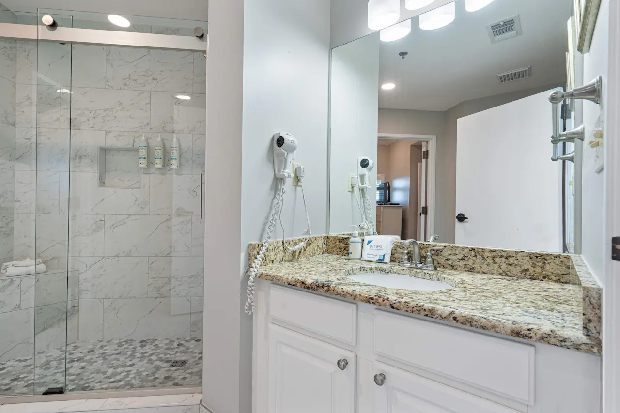 Exclusive 2BR Oceanfront w/ Private Balcony - Vacasa