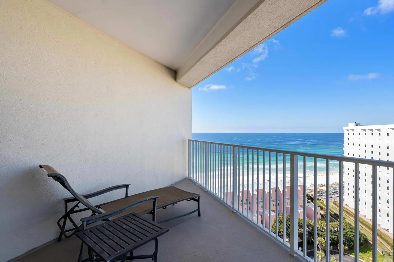 Exclusive 2BR Oceanfront w/ Private Balcony - Vacasa