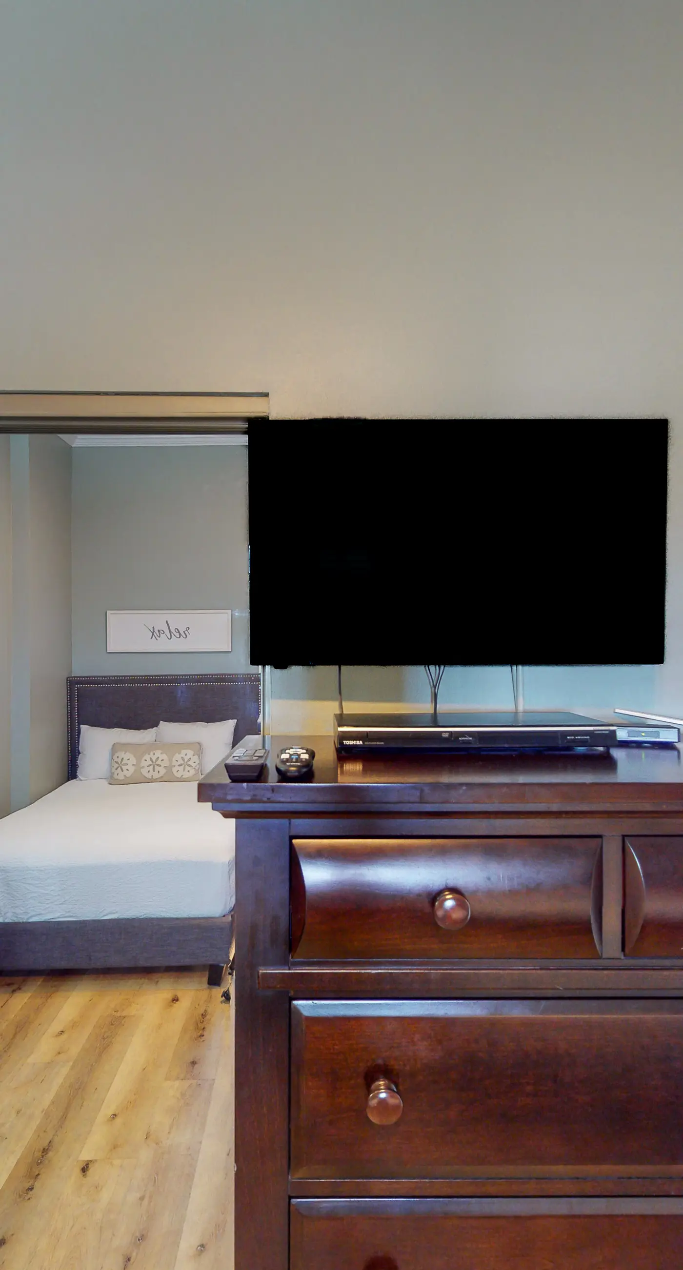 Gulf-Front Condo with Pools and Gym