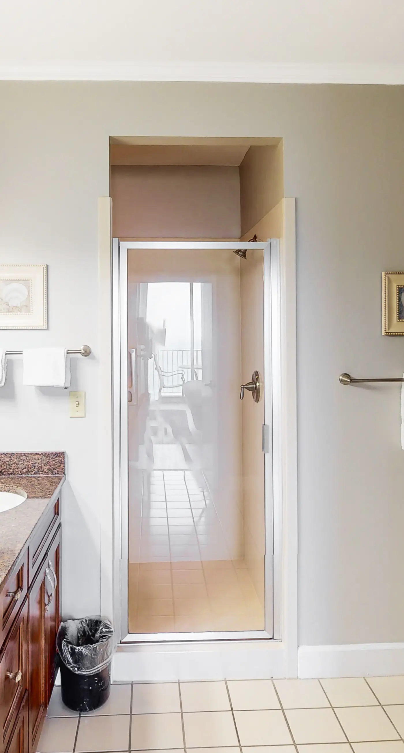 Gulf-Front Condo with Pools and Gym