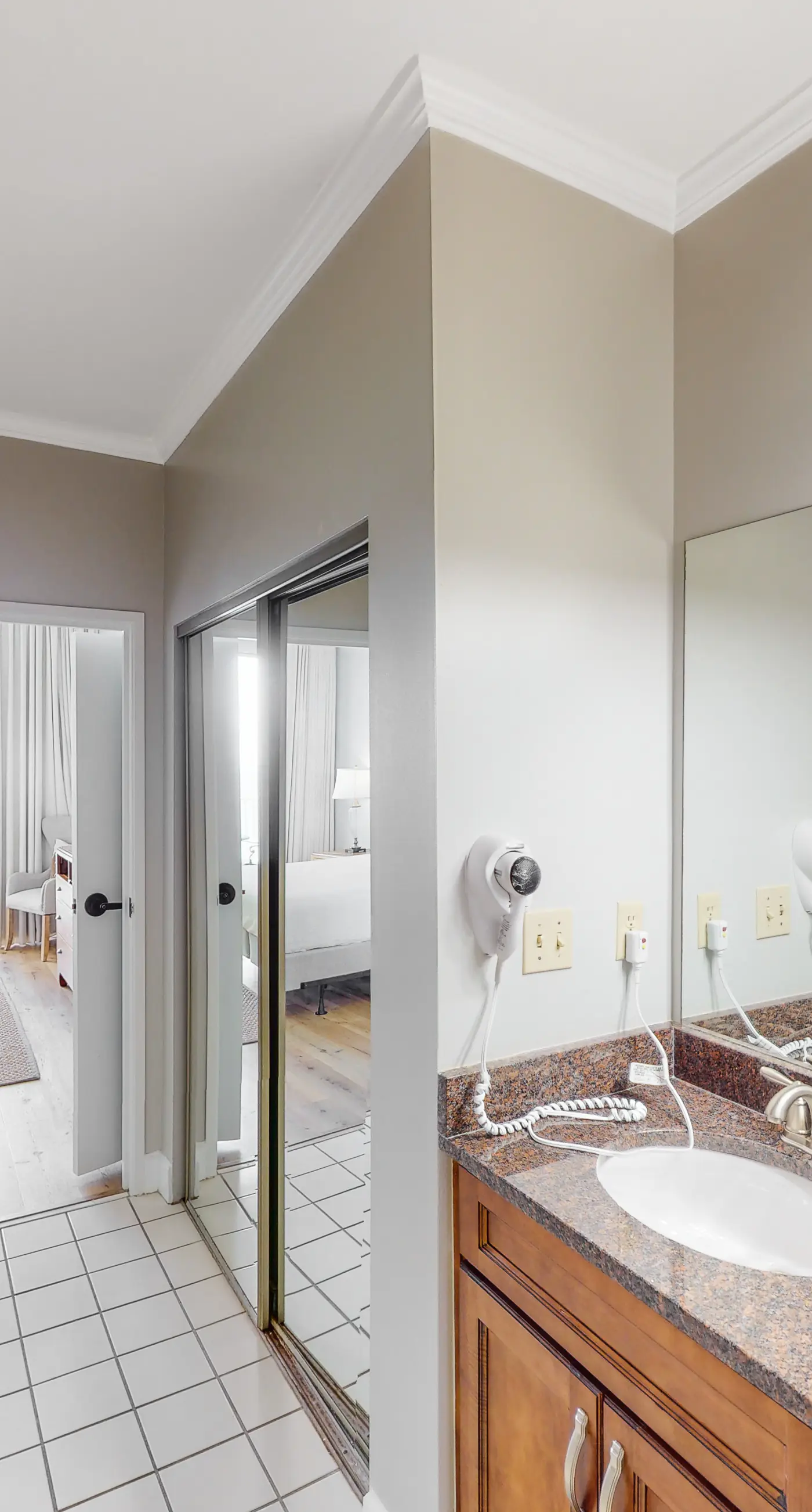 Gulf-Front Condo with Pools and Gym