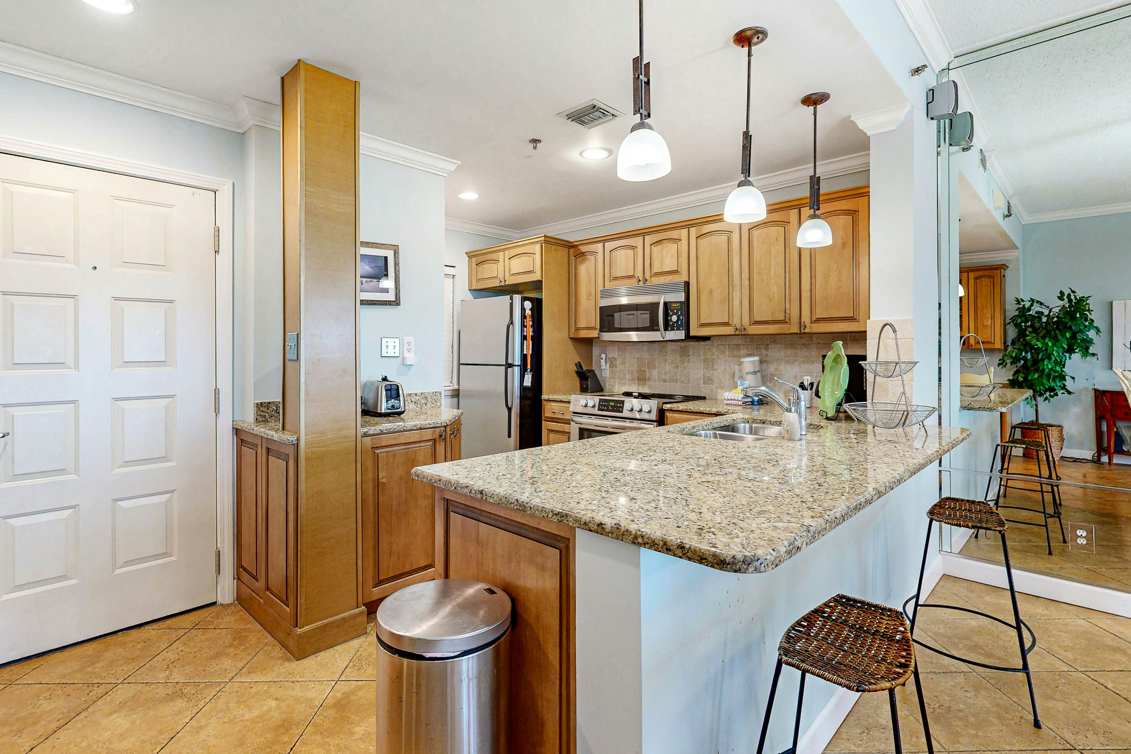 Gulf-Front Condo with Pools Hot Tubs and Gym