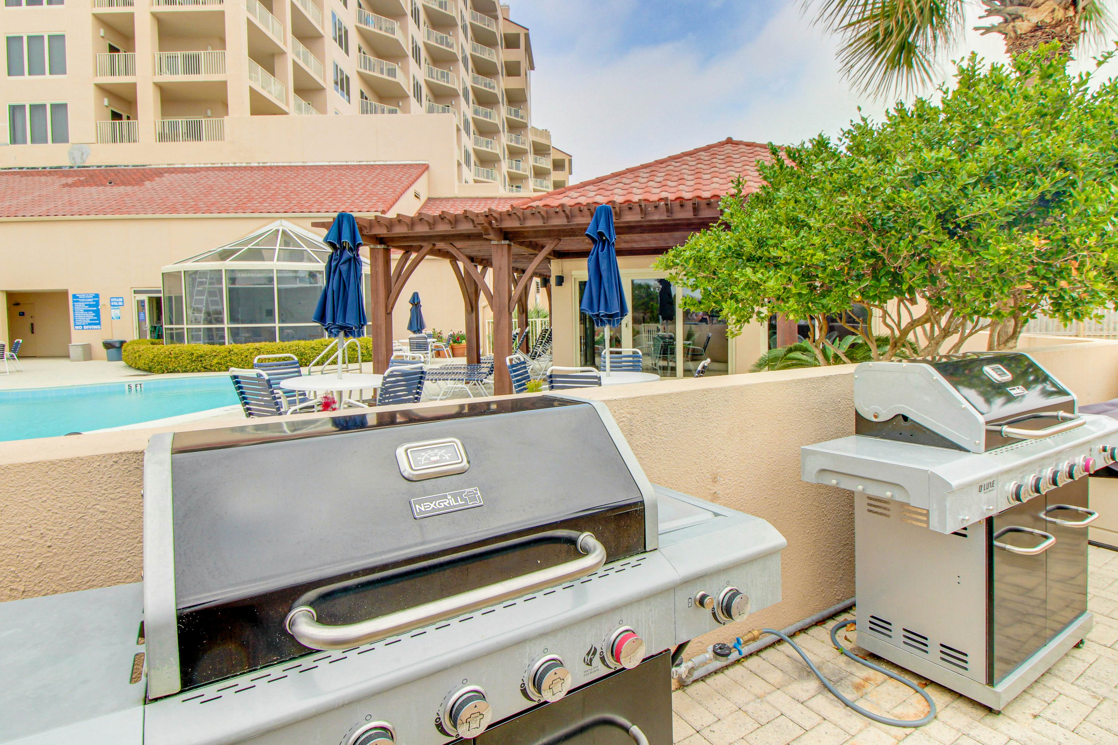 Gulf-Front Condo with Pools Hot Tubs and Gym