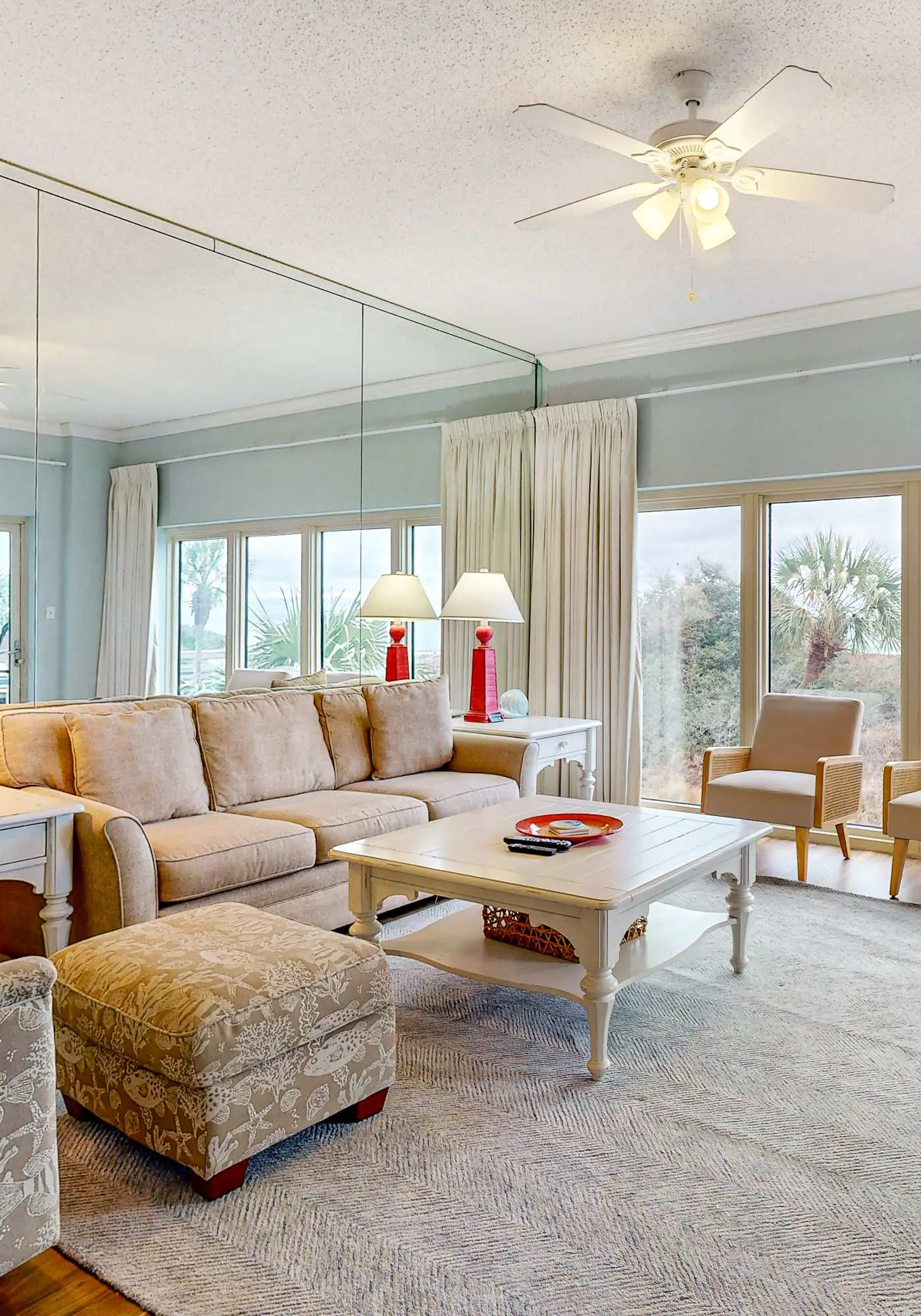 2BR Gulf View Condo, Steps to Beach