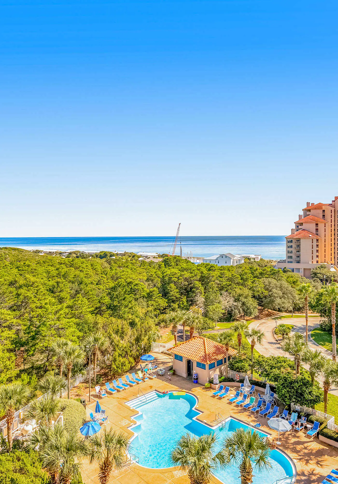 Gulf-view studio for 2 with pool access