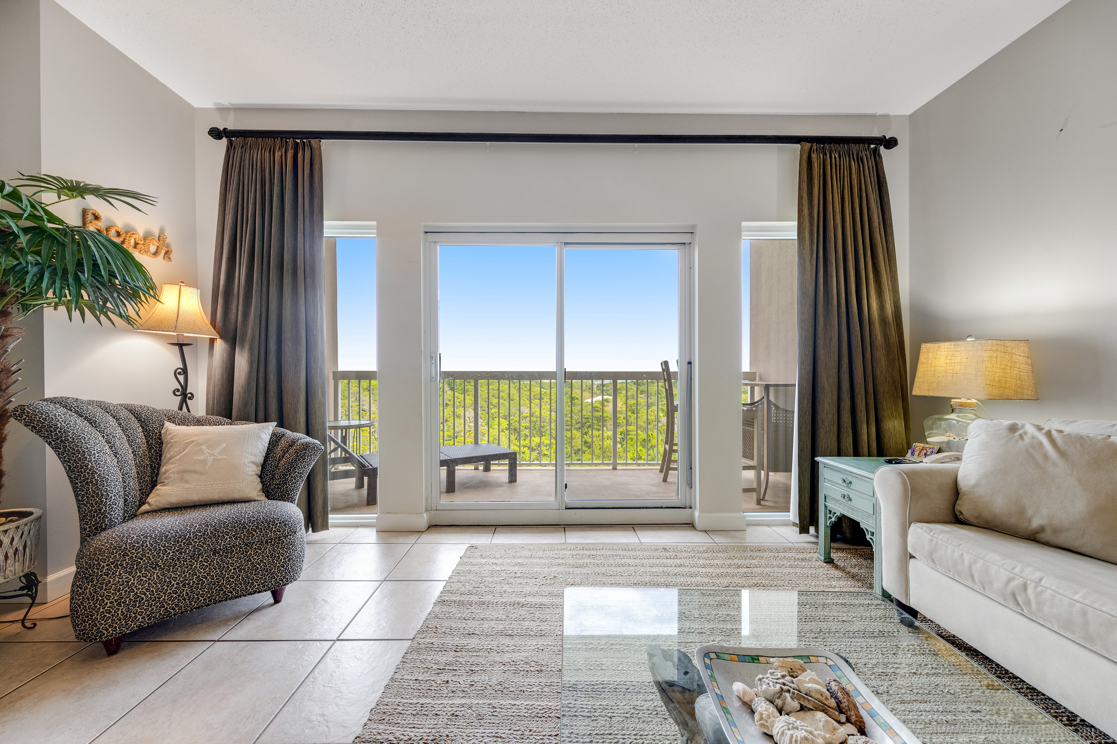 Double Resort Condo with Pools and Beach Tram