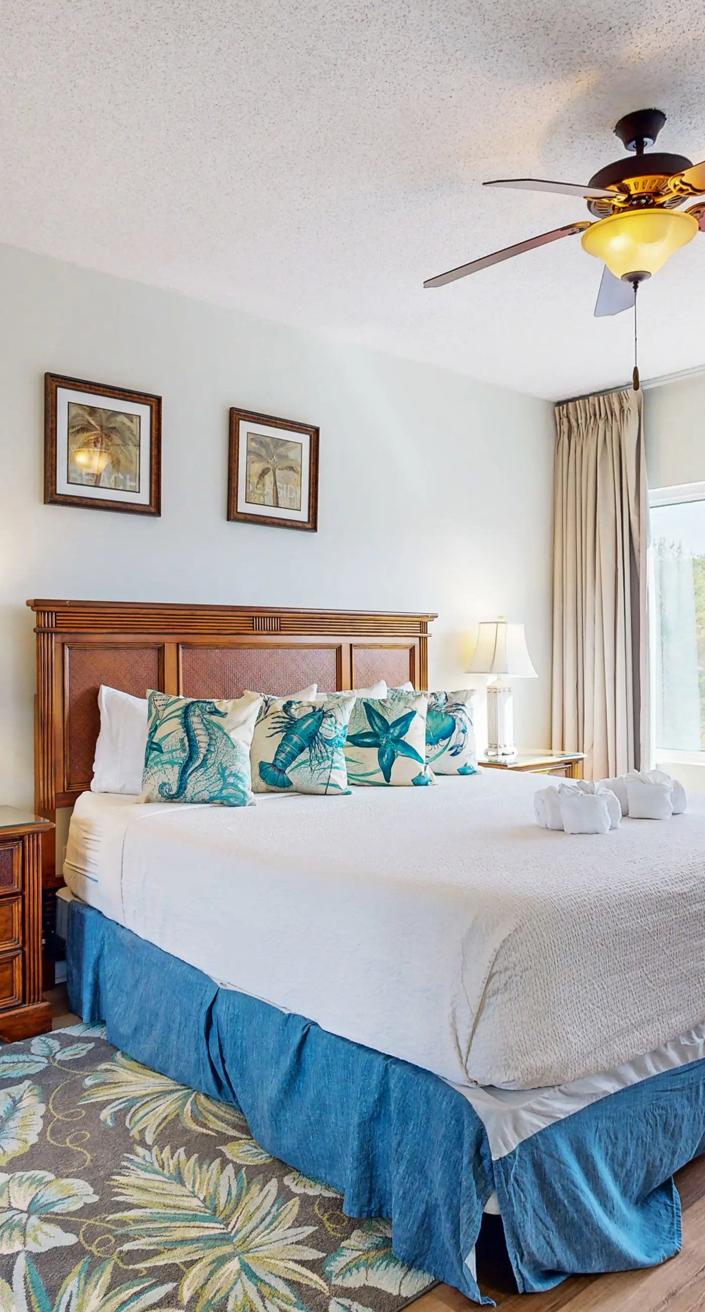 Resort Condo with Pools Hot Tub Sauna and Gym