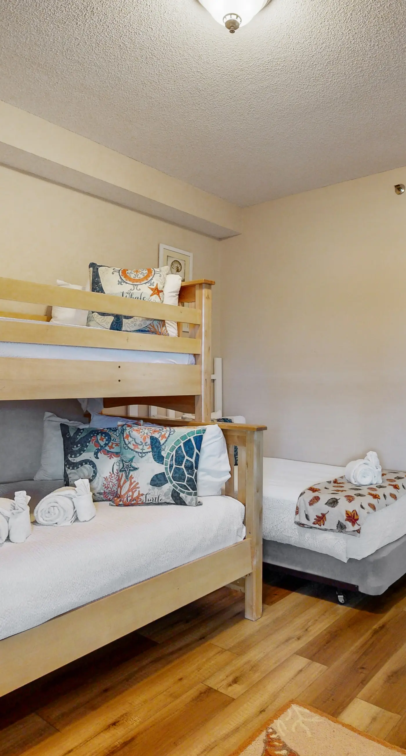 Resort Condo with Pools Hot Tub Sauna and Gym