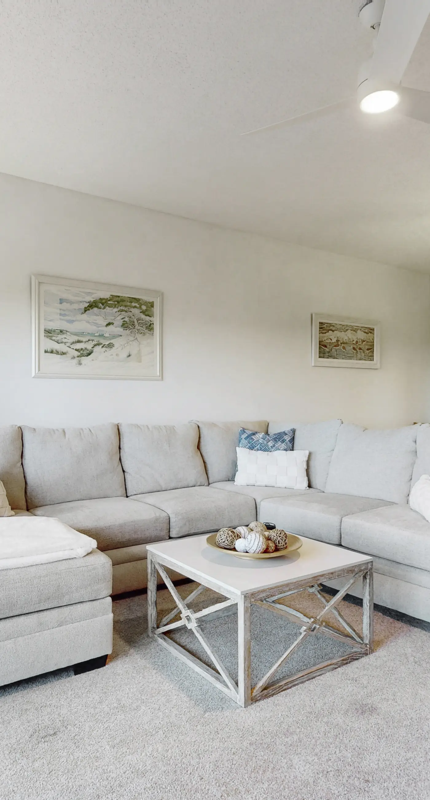 Sunrise-View Condo with Pools Tennis and Tram