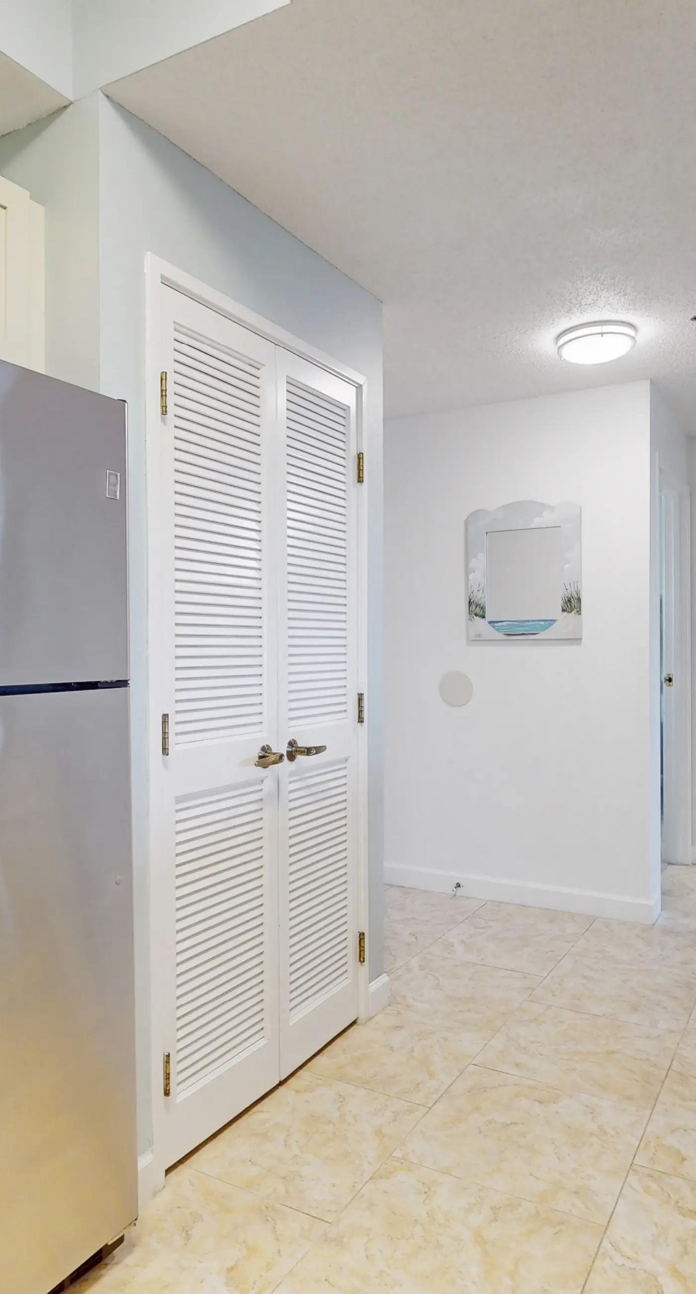 Sunrise-View Condo with Pools Tennis and Tram