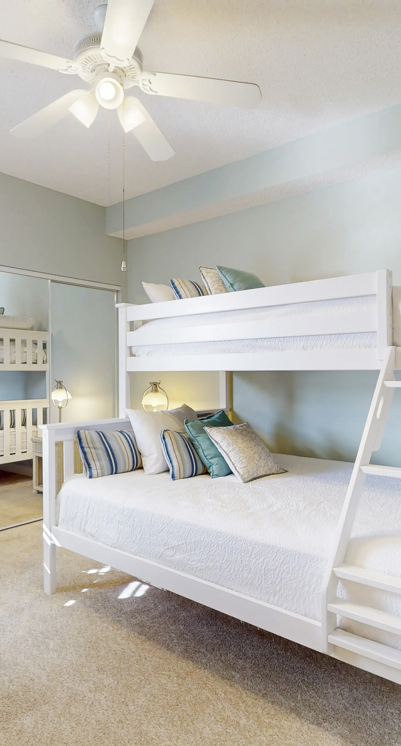 Sunrise-View Condo with Pools Tennis and Tram