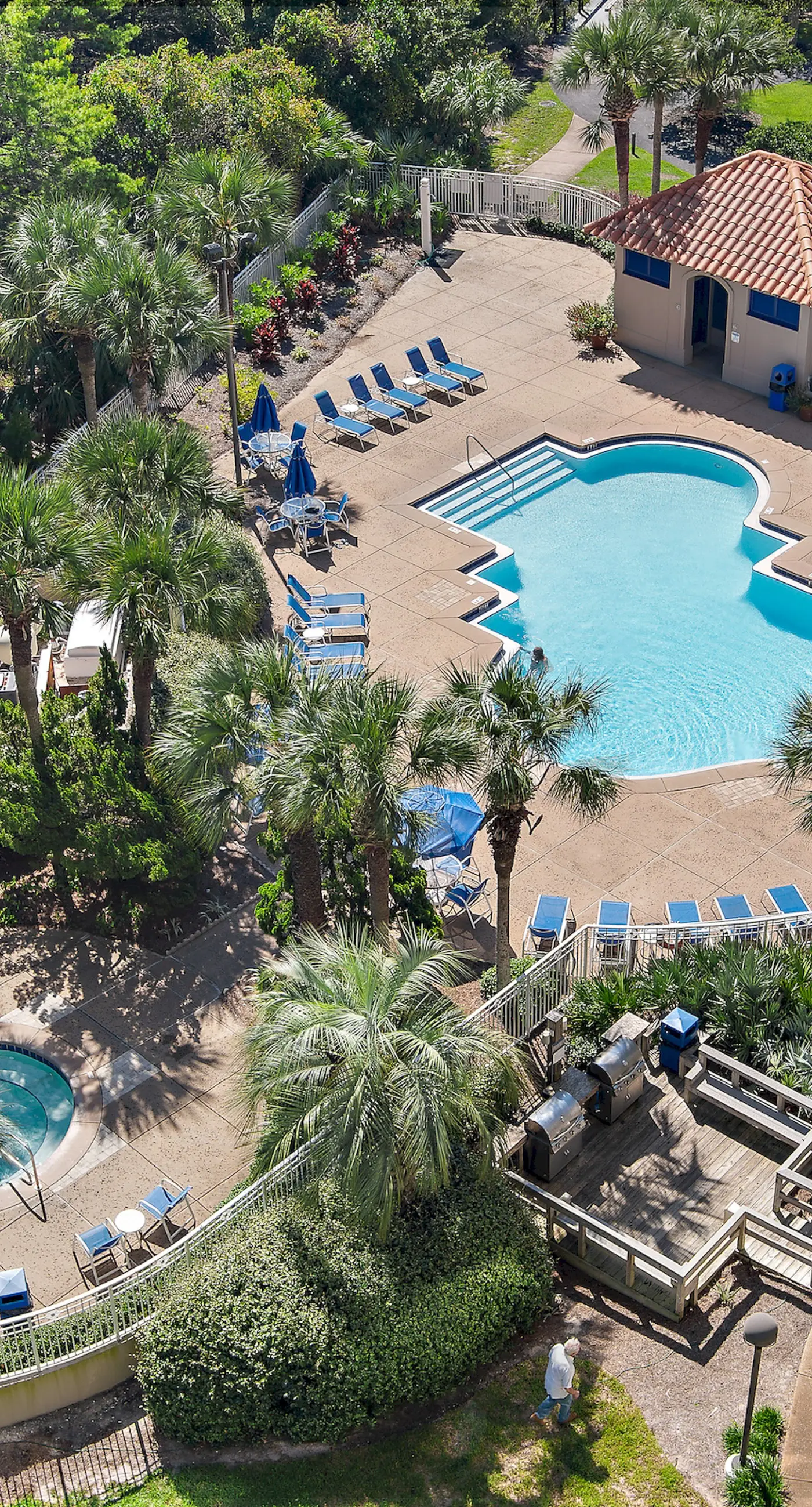 Sunrise-View Condo with Pools Tennis and Tram