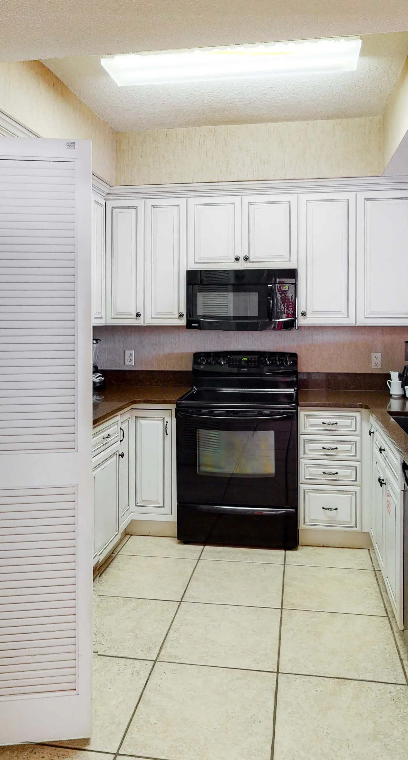 Gulf View Resort Condo with Pools and Tennis