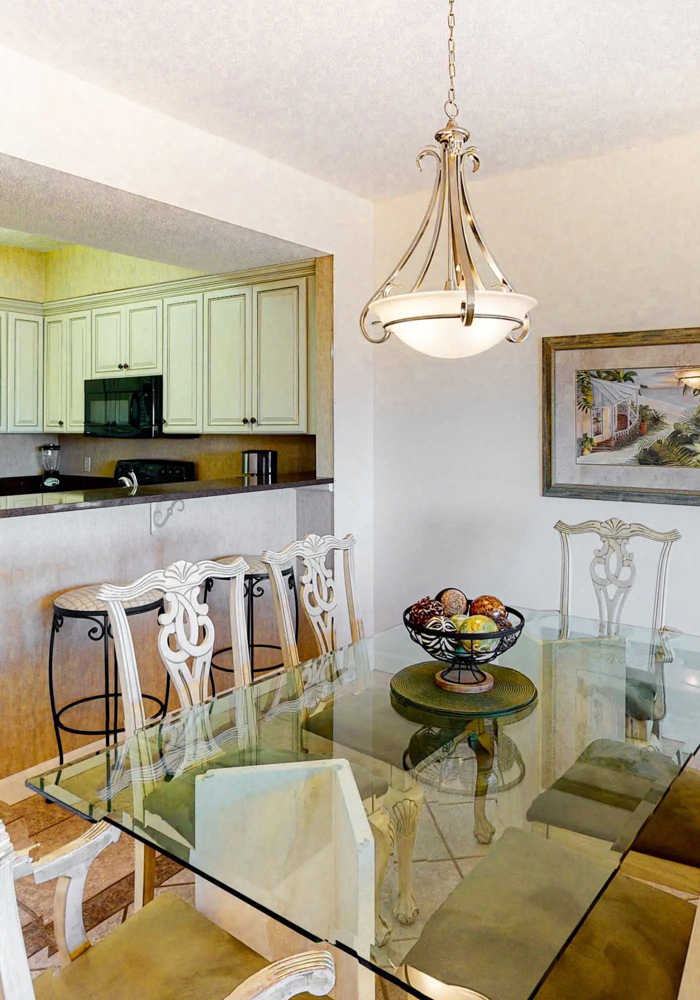 2BR Gulf view, private balcony, pool access
