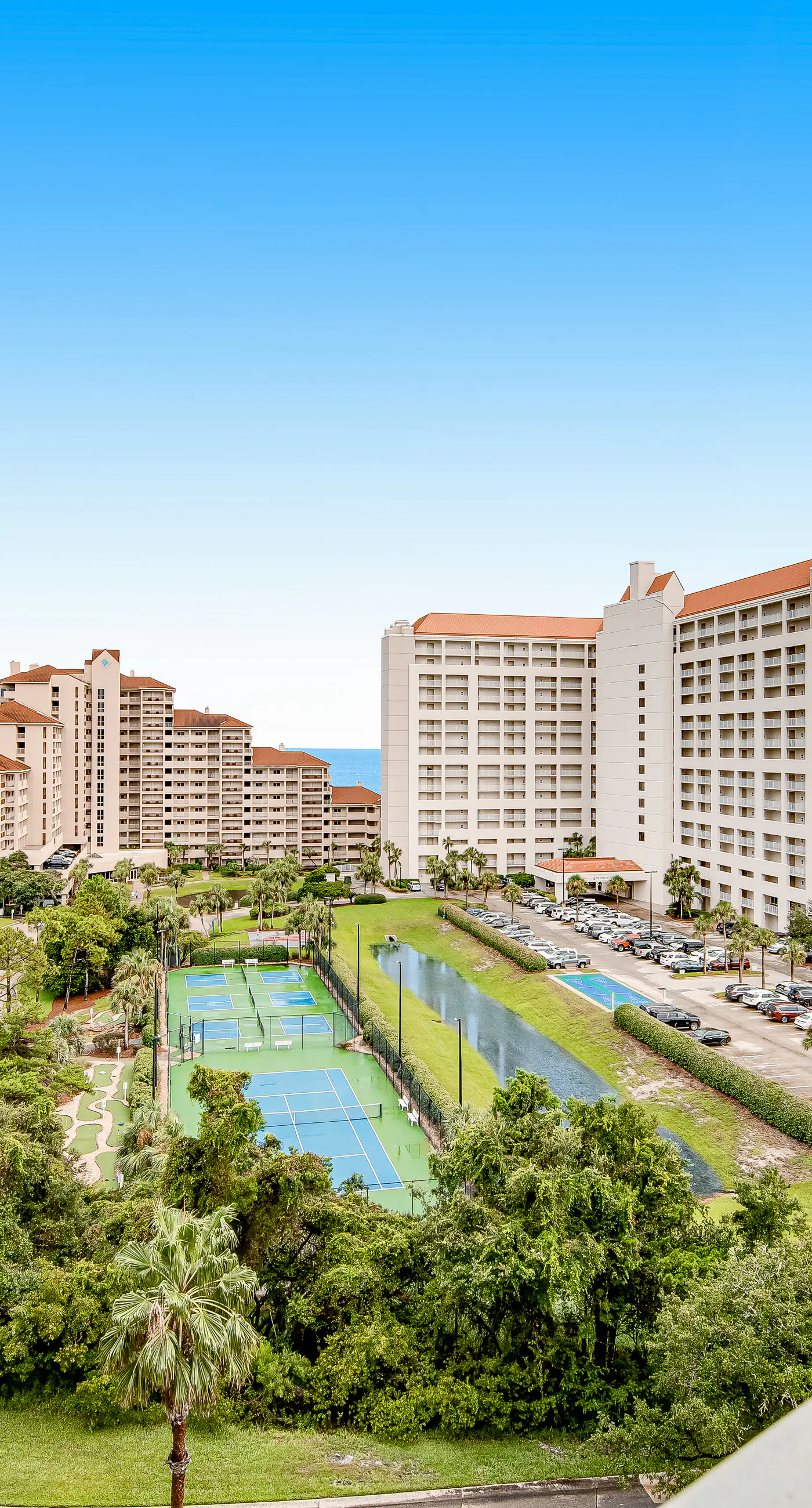 Gulf-View Retreat with Pool Hot Tub and WD