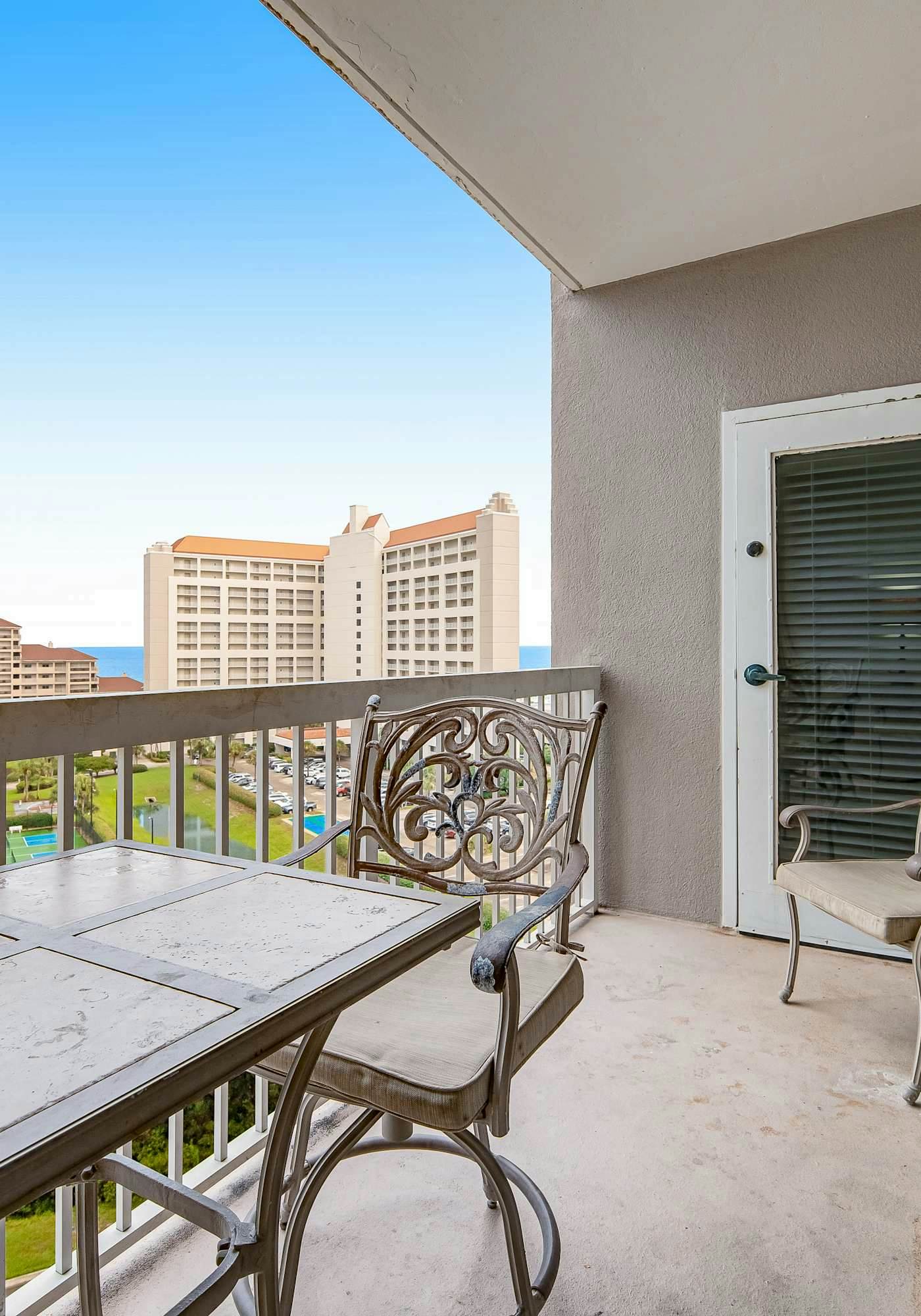 Exclusive Gulf view condo with hot tub access