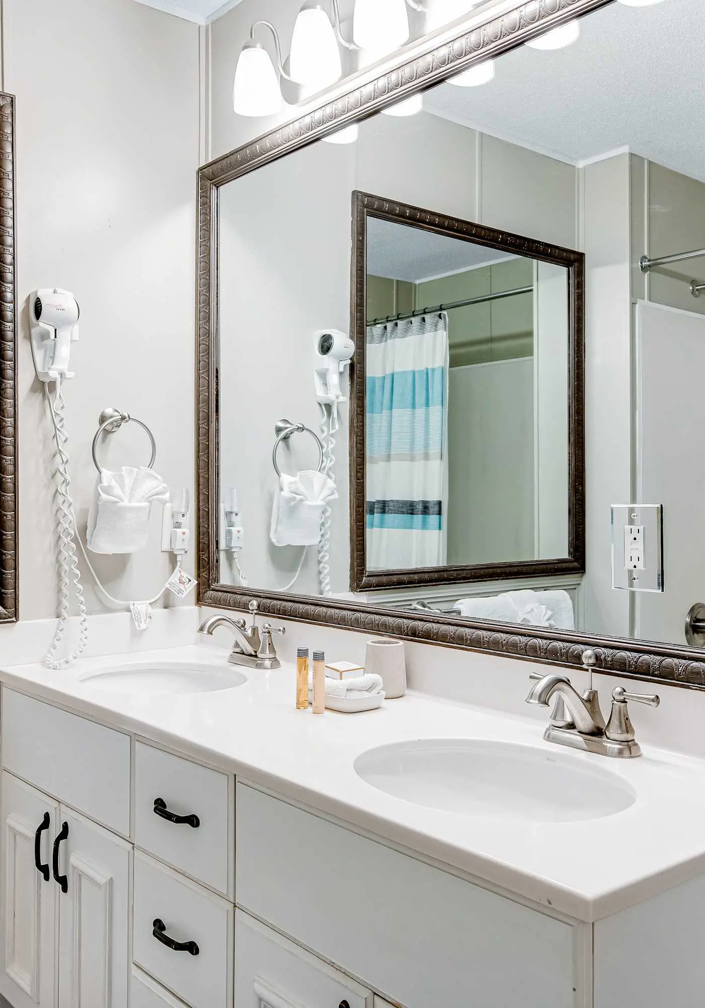 Exclusive Gulf view condo with hot tub access