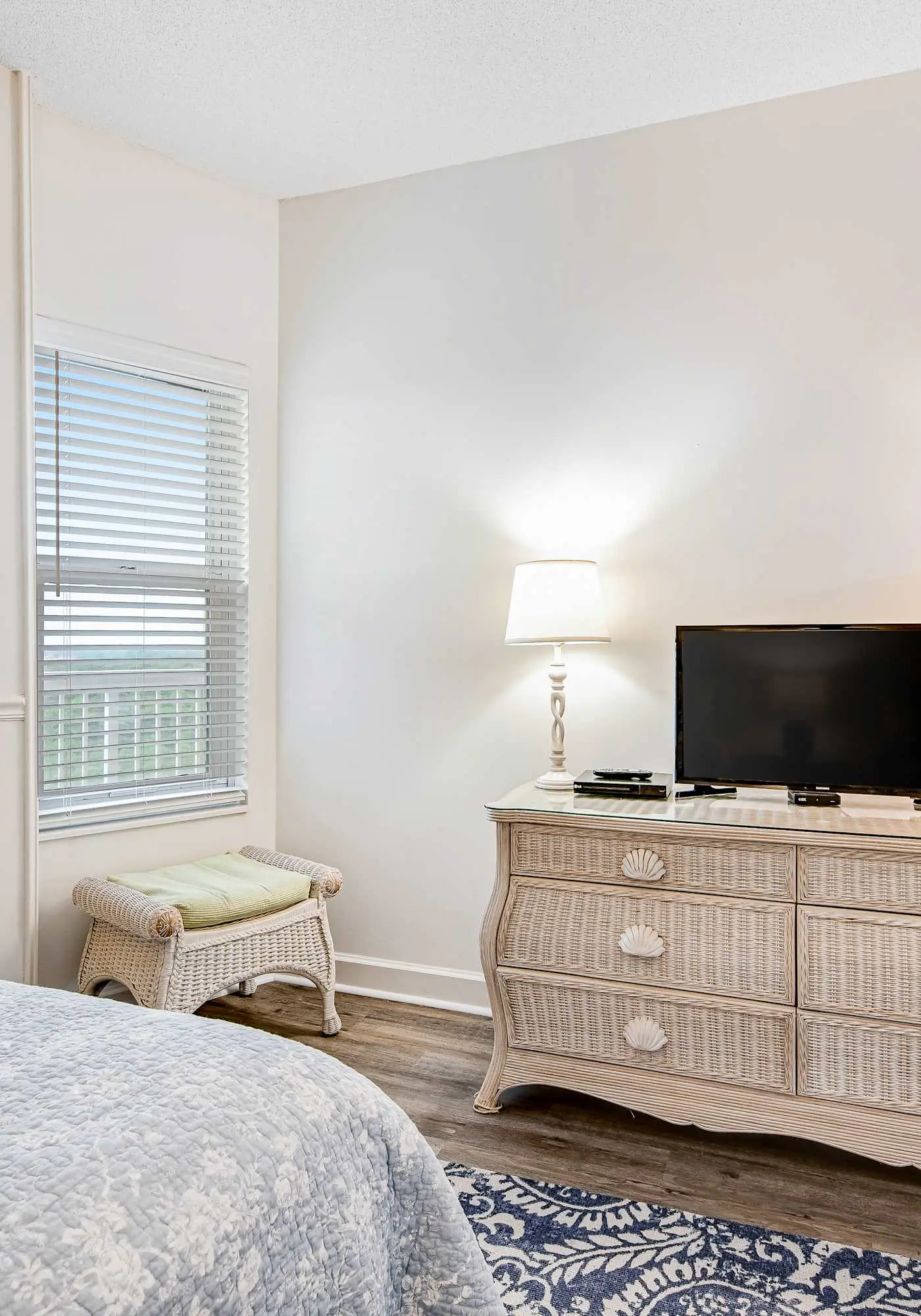 Exclusive Gulf view condo with hot tub access