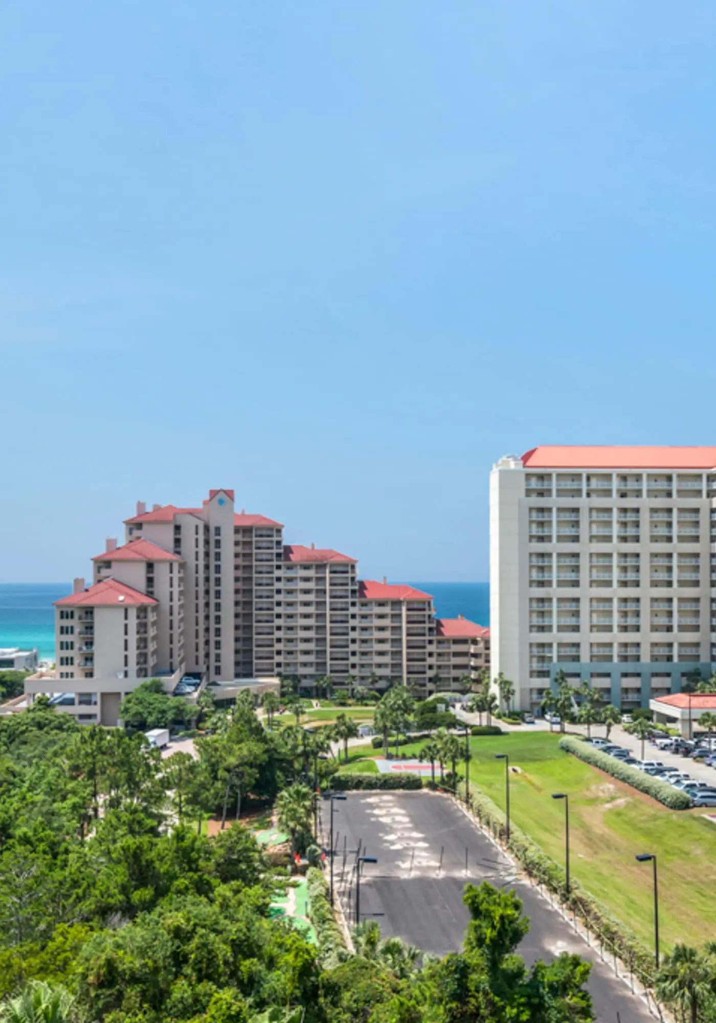 Exclusive Gulf view condo with hot tub access