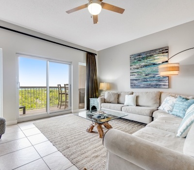 2BR Gulf View Condo with Pools and Beach Tram