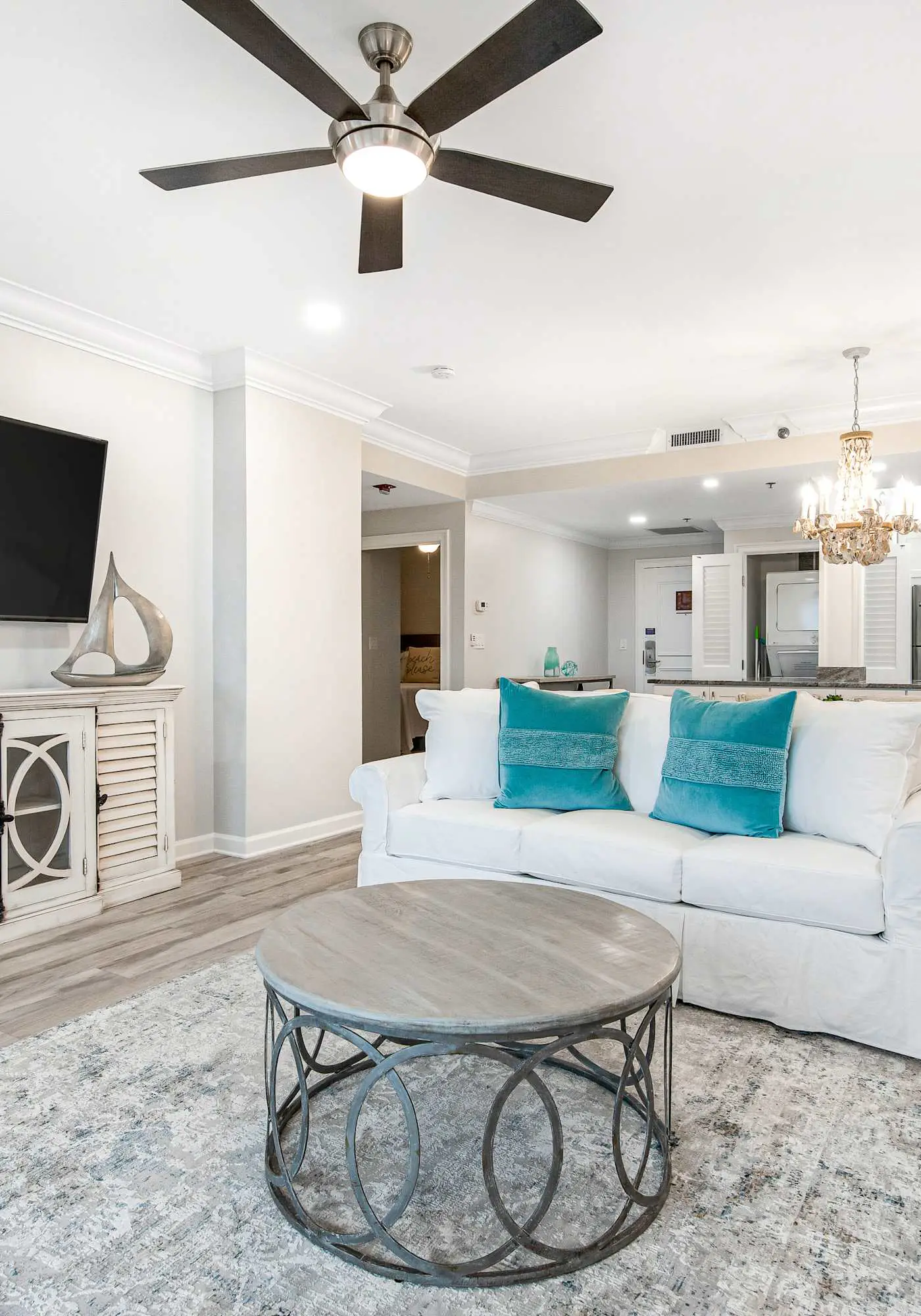 2BR condo with ocean views and pool access