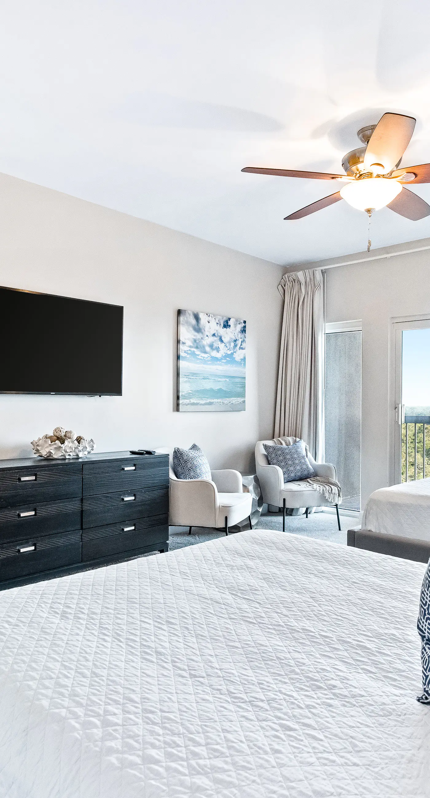 Ocean View Studio with Pool and Hot Tub