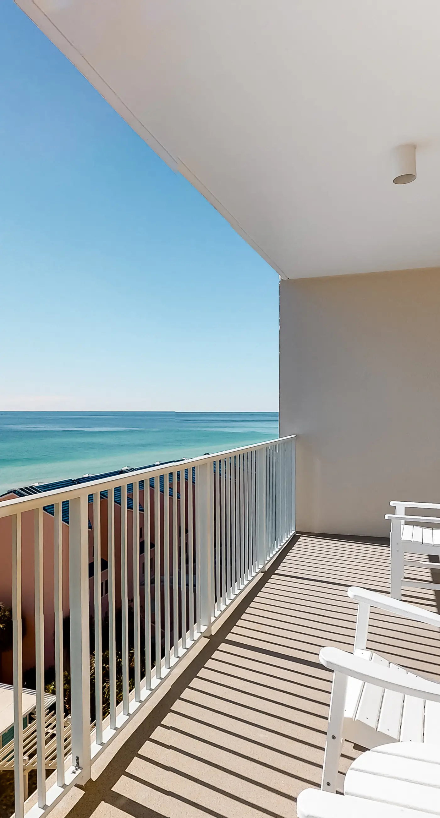 Beachfront condo with Gulf views
