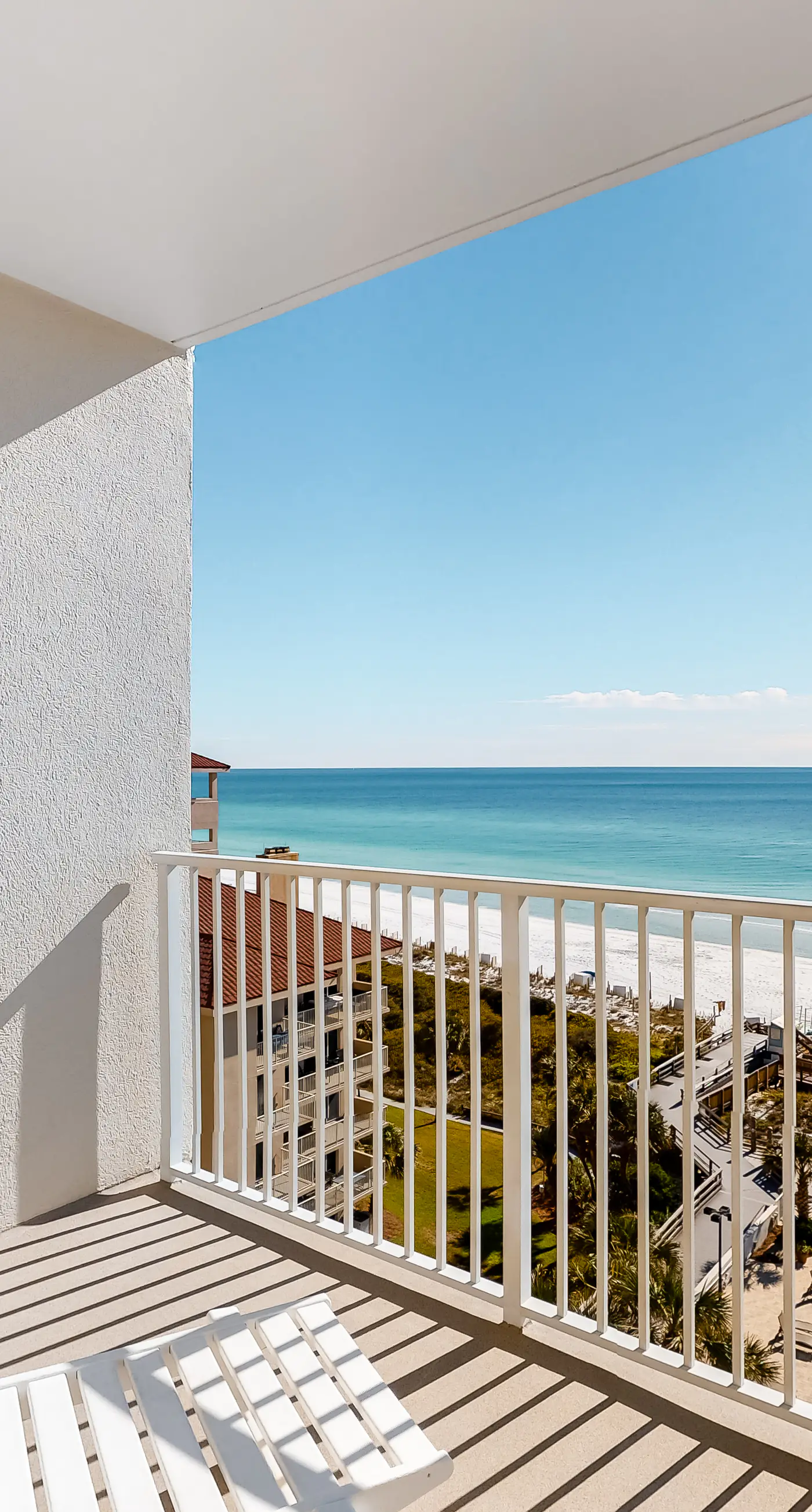 Beachfront condo with Gulf views