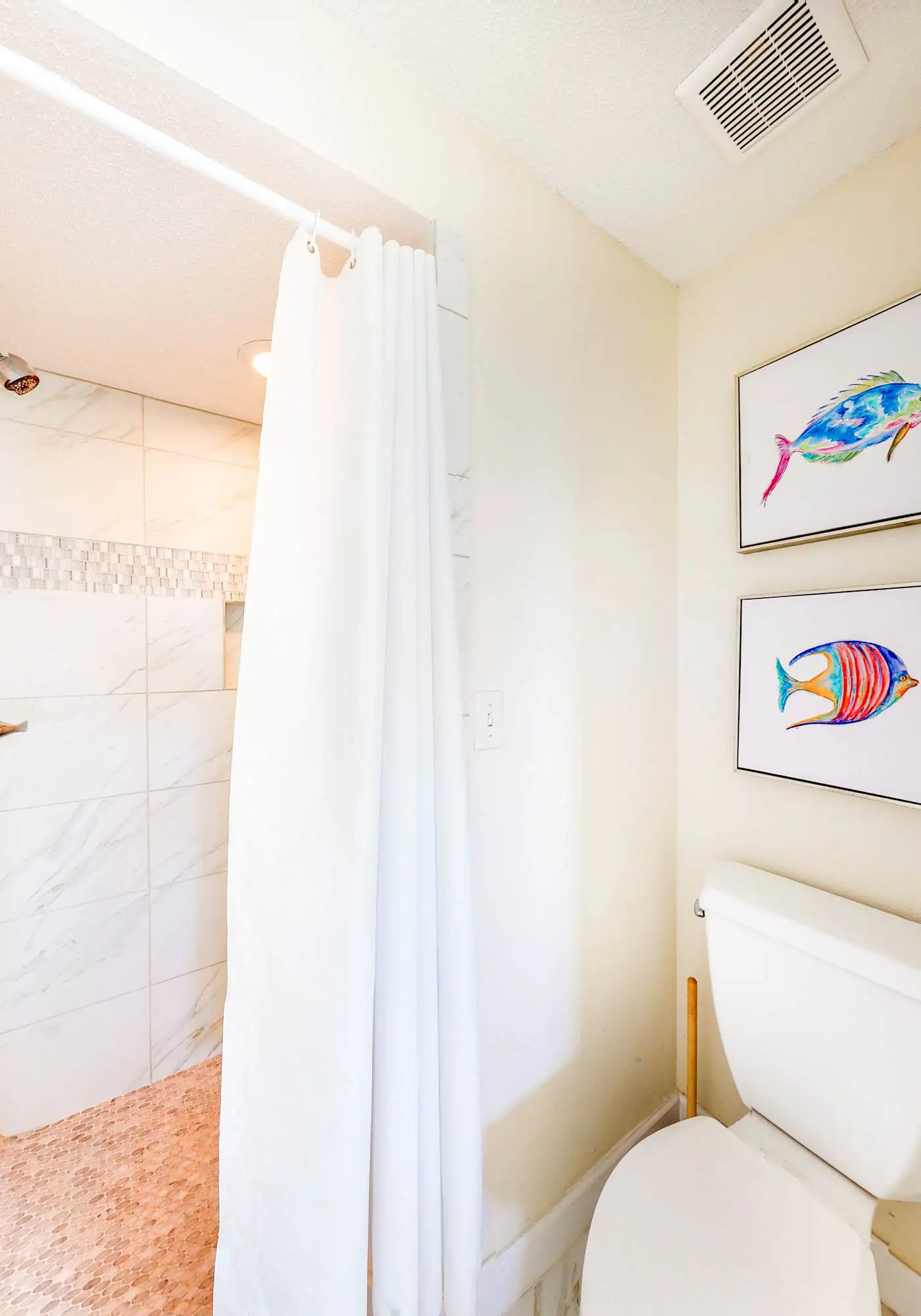 Studio for 2: pool, beach access & balcony
