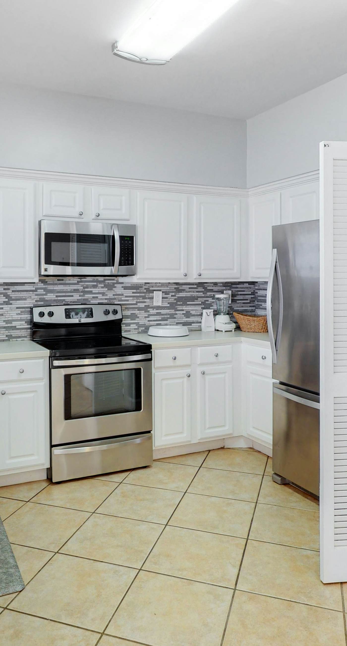 Beachfront Retreat with Pools and Hot Tub