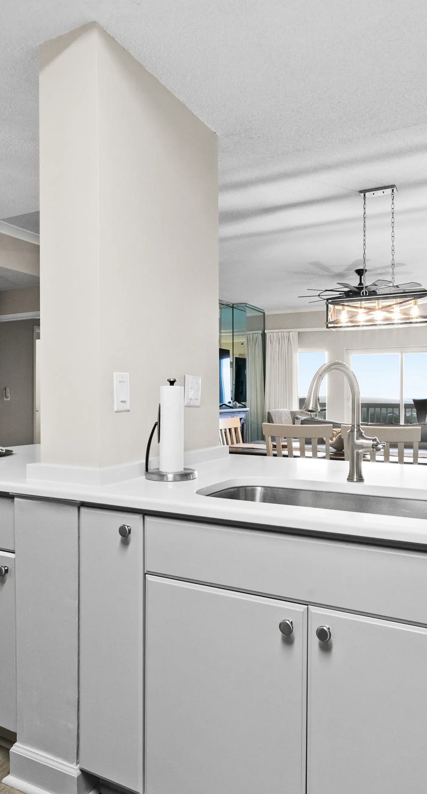 Remodeled Ocean View Suite with Balcony and Pool