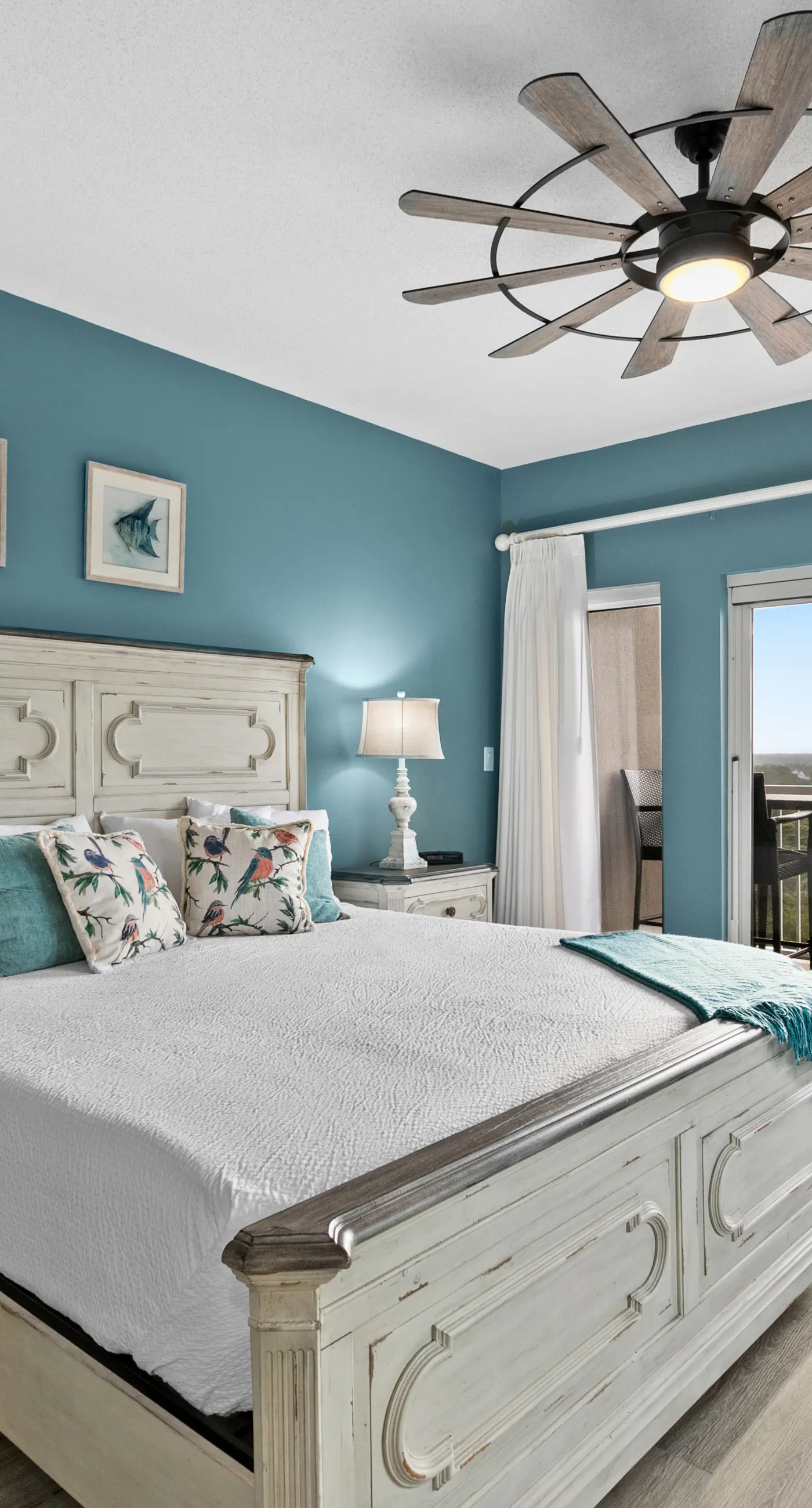 Remodeled Ocean View Suite with Balcony and Pool