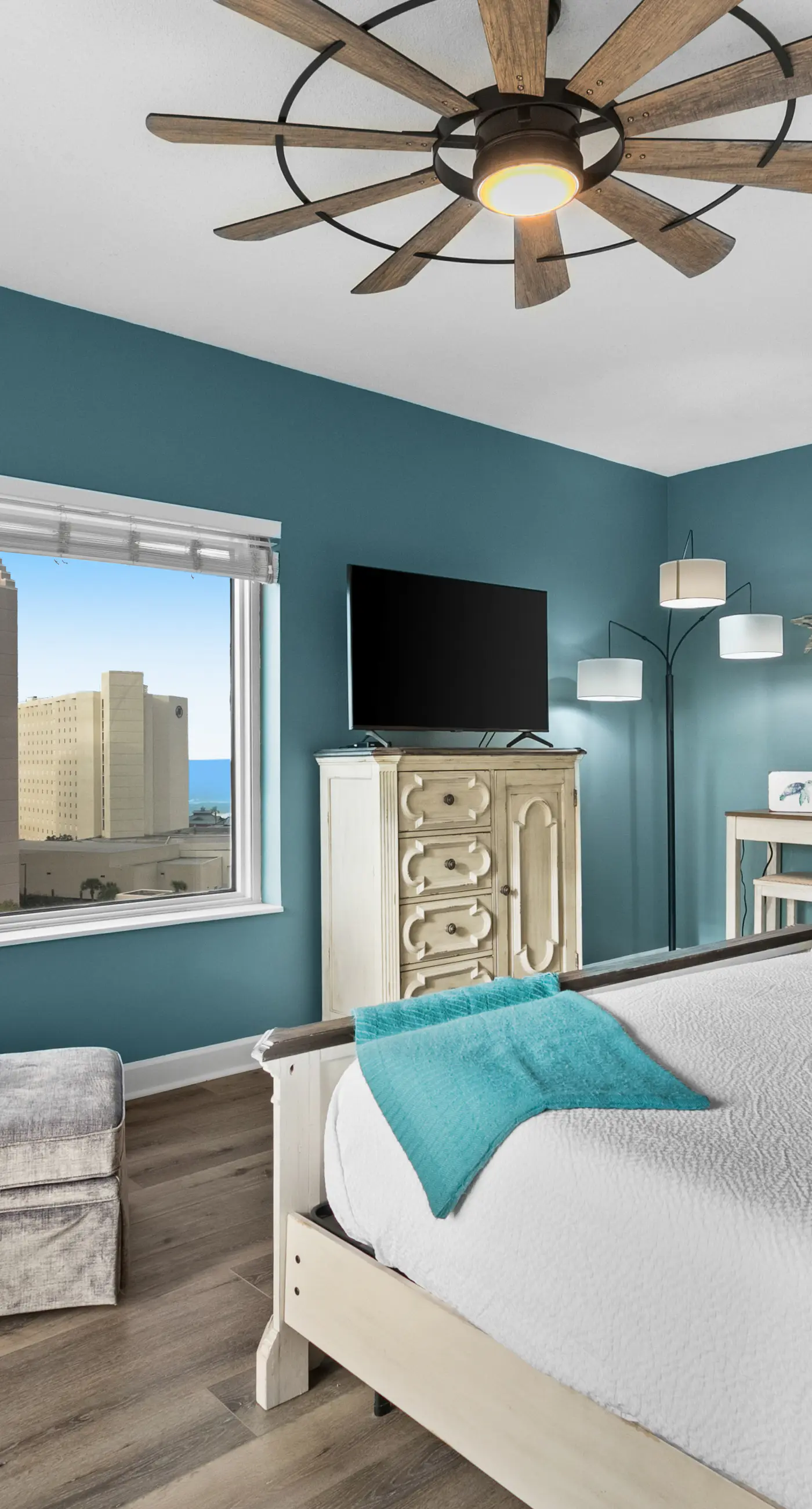 Remodeled Ocean View Suite with Balcony and Pool
