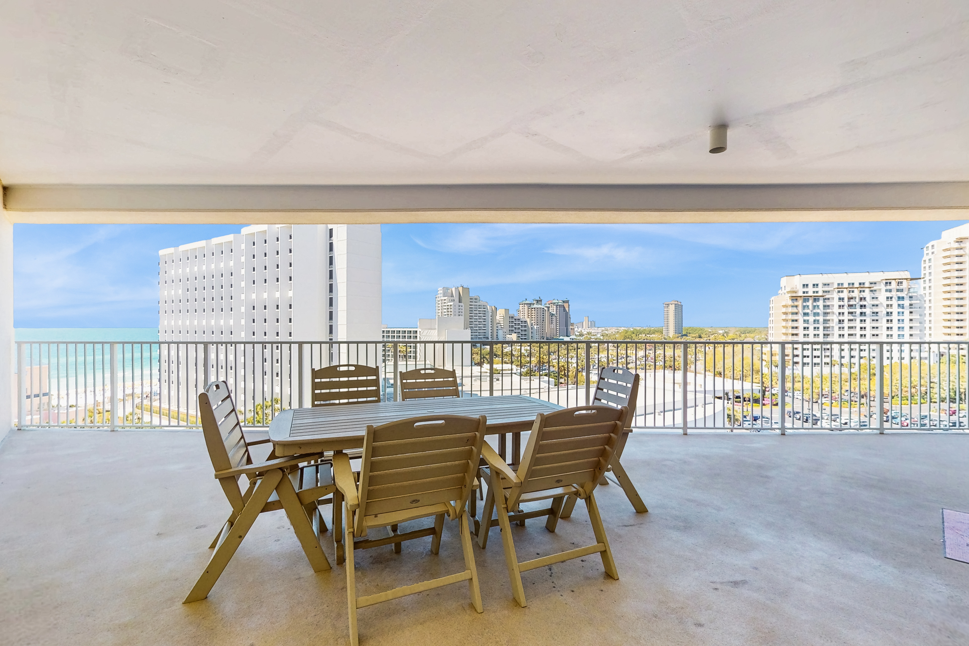 Beachfront Views Pools and Hot Tub Getaway