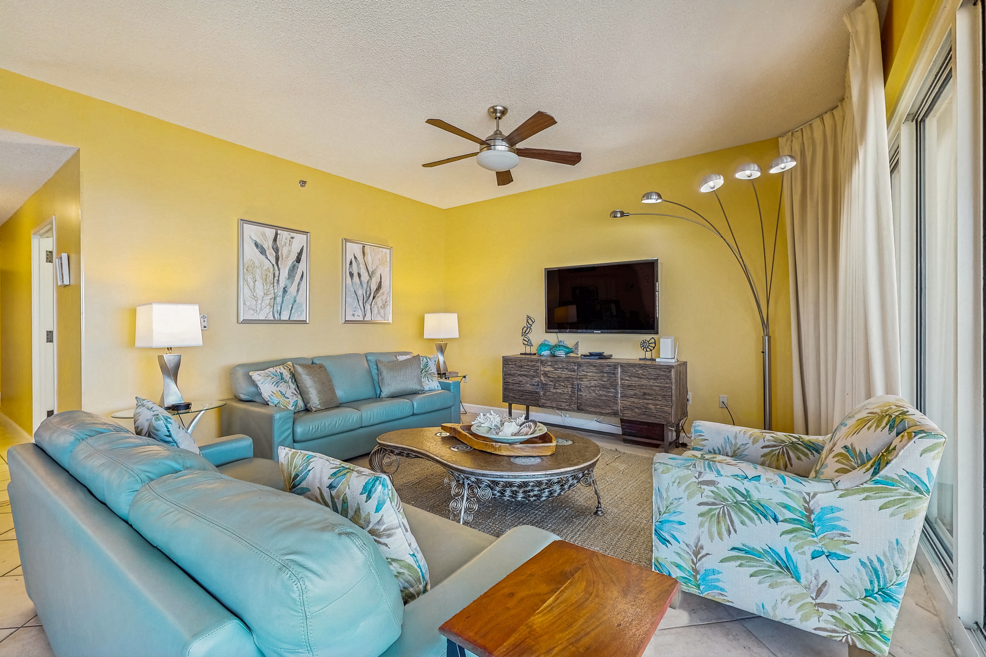 Beachfront Views Pools and Hot Tub Getaway