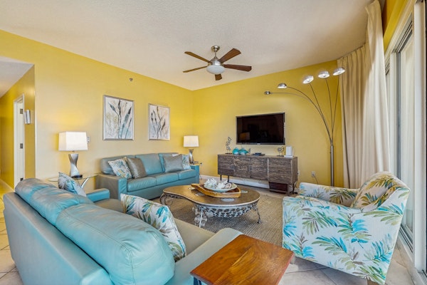 Beachfront Views Pools and Hot Tub Getaway