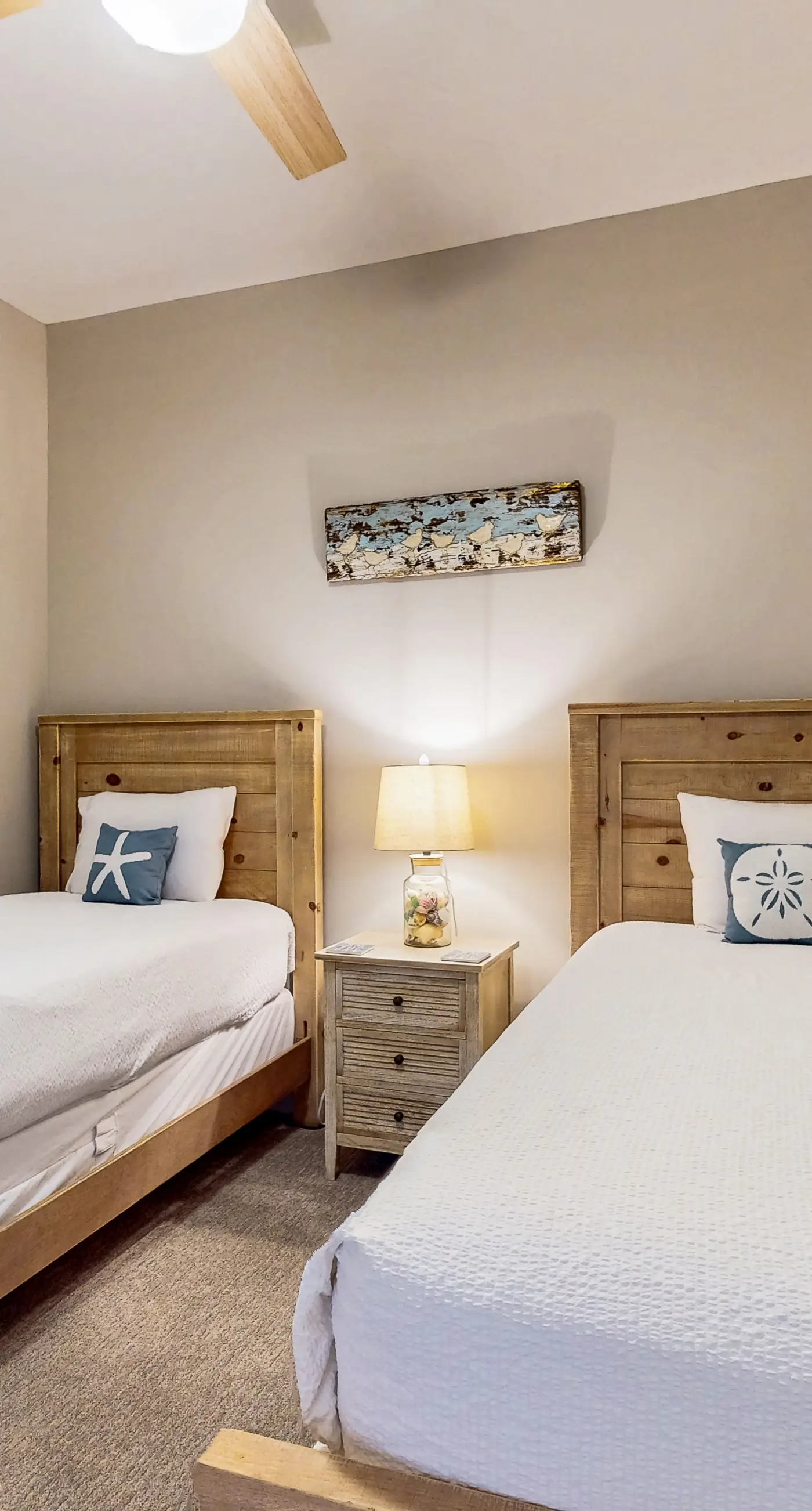 Exclusive beachfront: Gulf views, sleeps 6