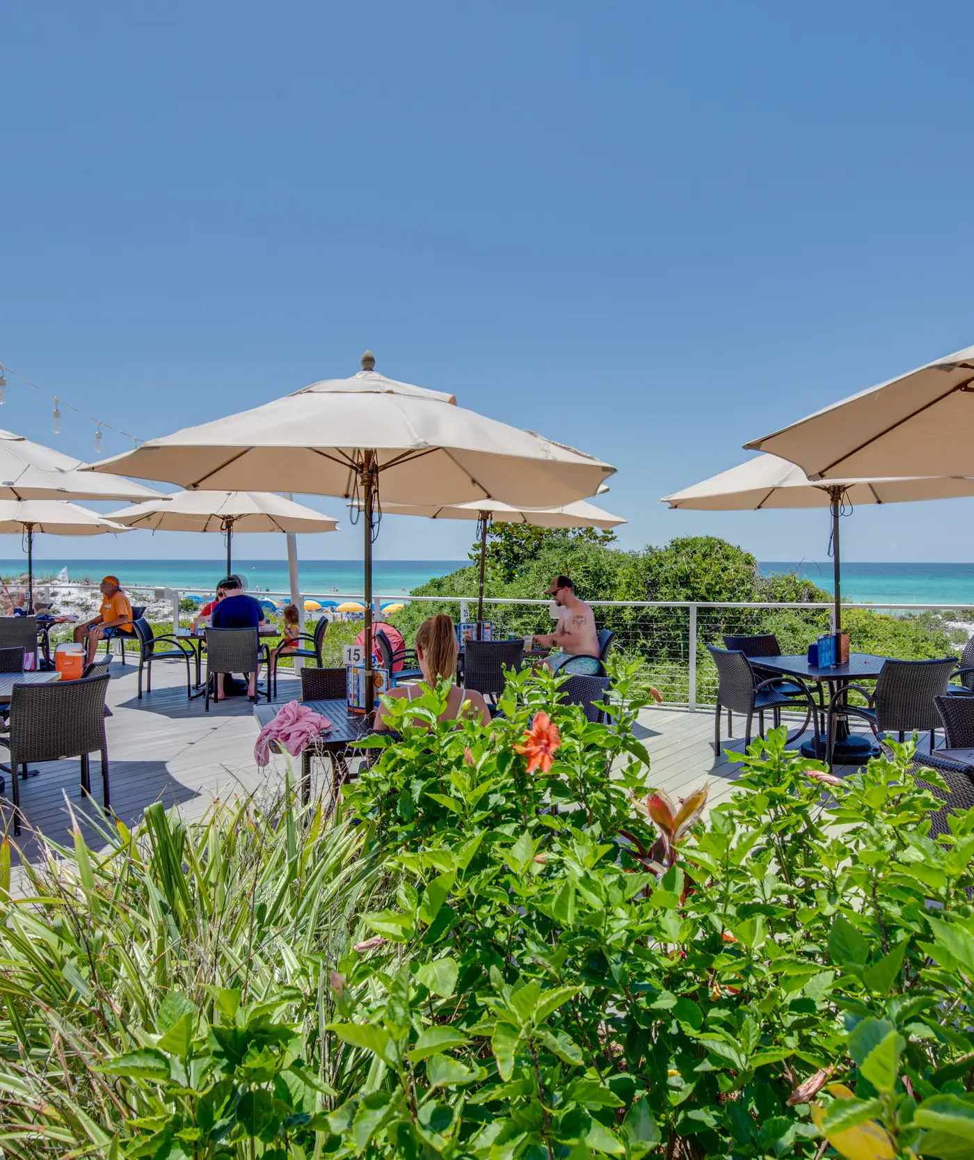 Exclusive beachfront: Gulf views, sleeps 6