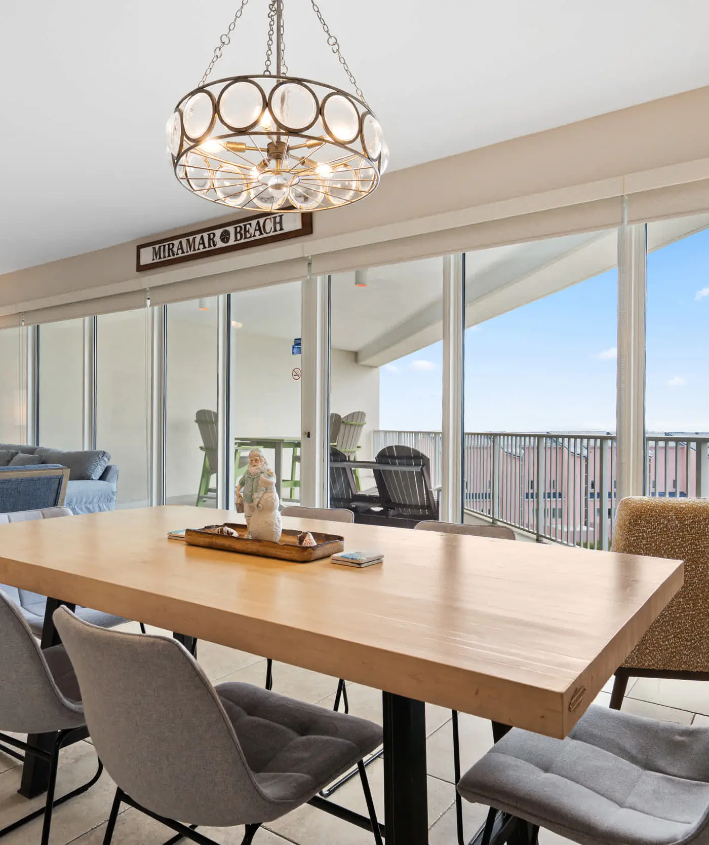 Exclusive beachfront: Gulf views, sleeps 6