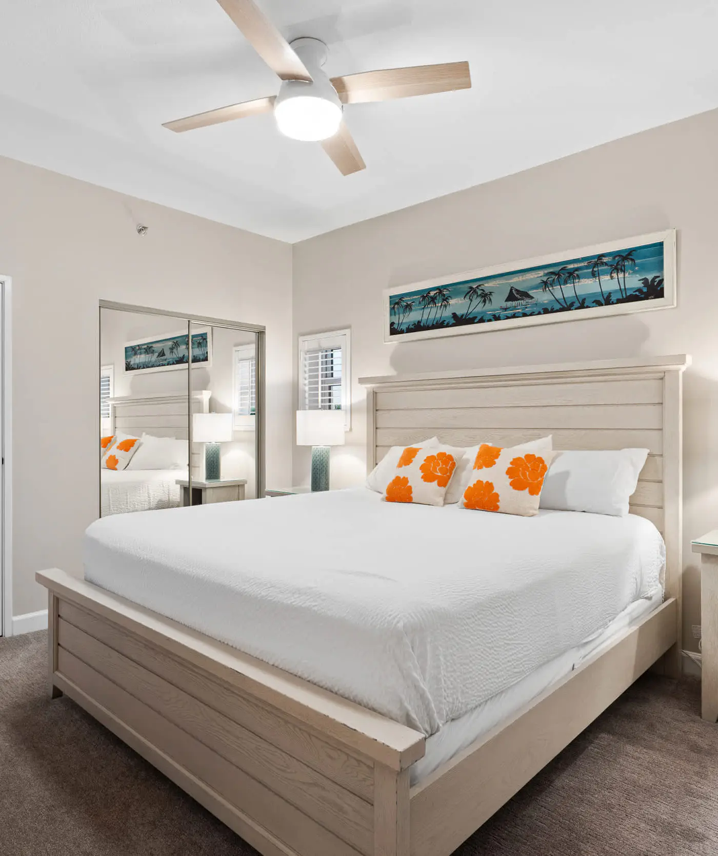 Exclusive beachfront: Gulf views, sleeps 6