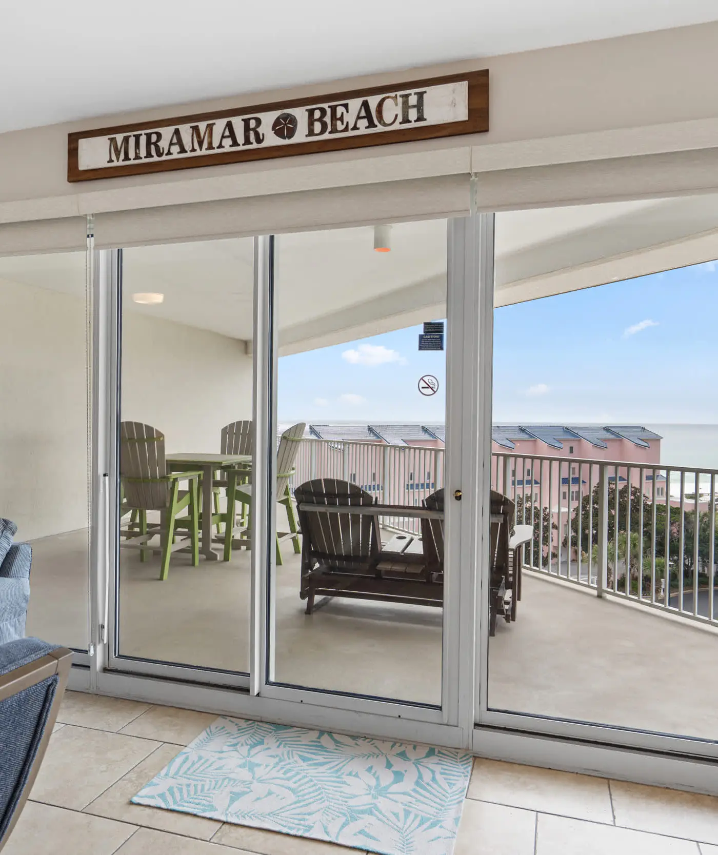 Exclusive beachfront: Gulf views, sleeps 6