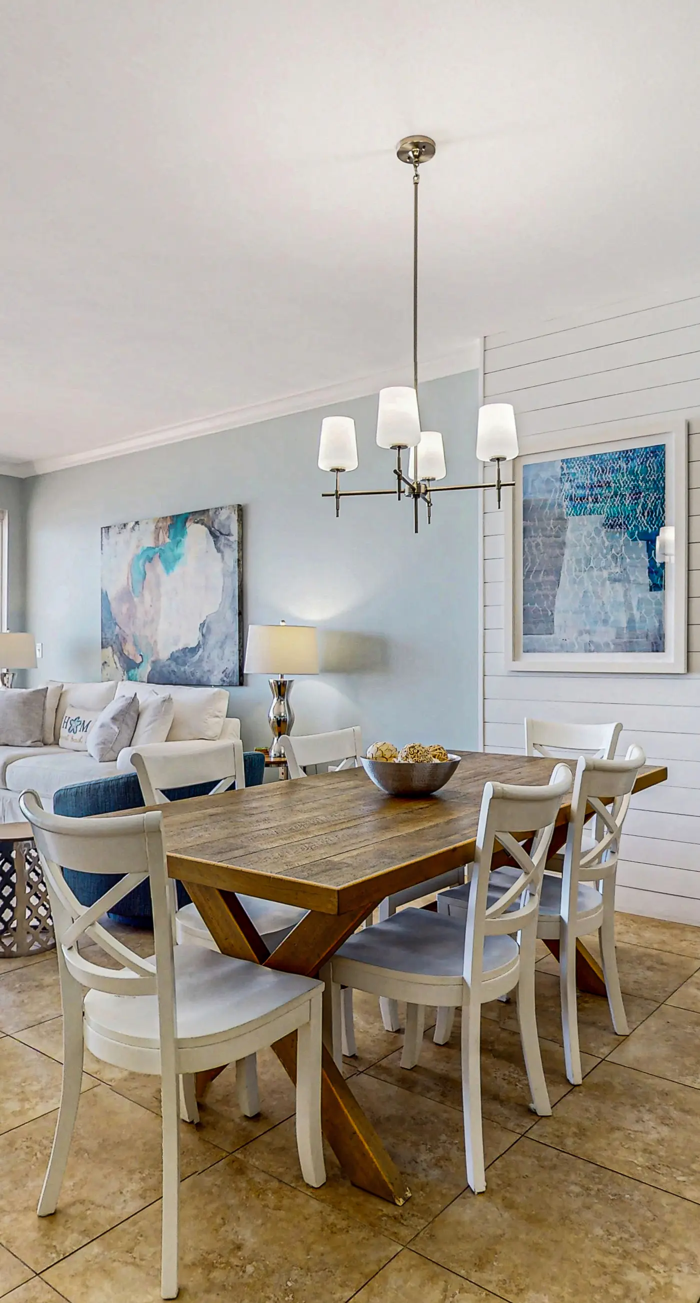 Exclusive beachfront condo w/ pool access